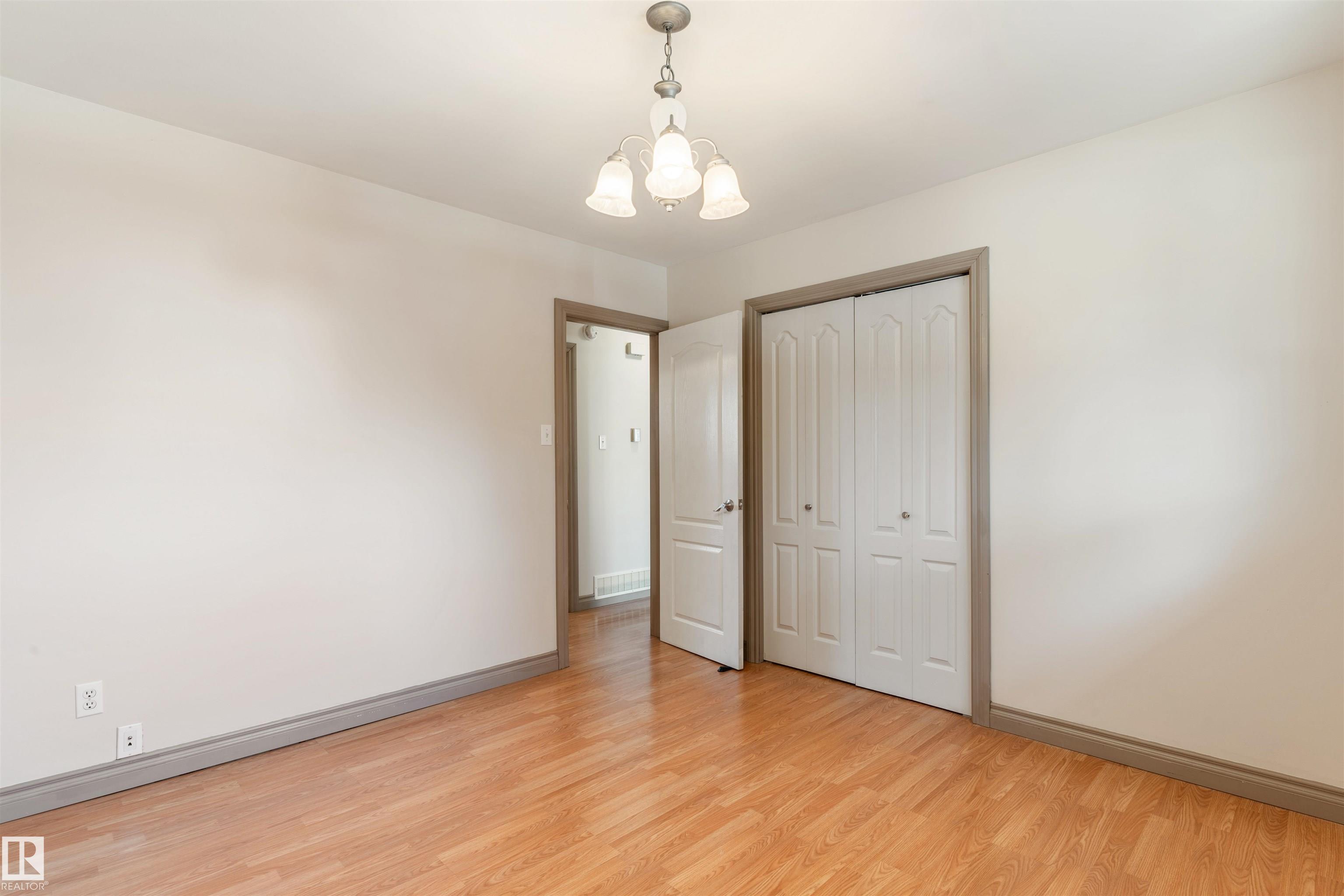 https://zimg.paragon.ice.com/ParagonImages/Property/PM/RAE/225399683/18/0/0/d436311247788a2350cf4040fc3e839b/1/ddcc16ebd526756b06646debdf52982e/225399683-864c3ed6-905f-4922-b41f-9df908d947b8.JPG