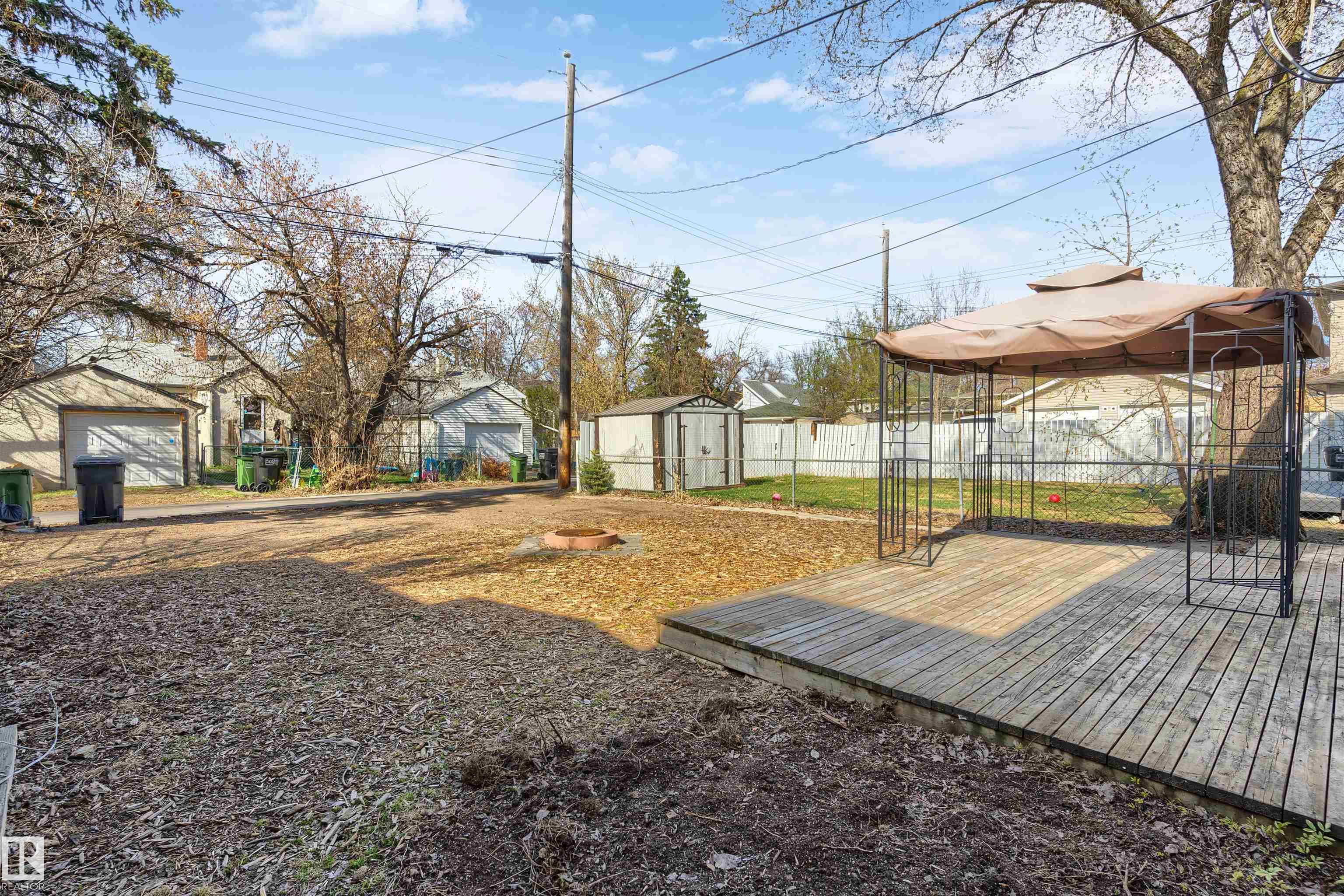 https://zimg.paragon.ice.com/ParagonImages/Property/PM/RAE/225399683/42/0/0/14dd08f0a590e8998d0972cceb98abb6/1/ddcc16ebd526756b06646debdf52982e/225399683-49f019fb-08d3-4467-9c4f-1c486db01d24.JPG