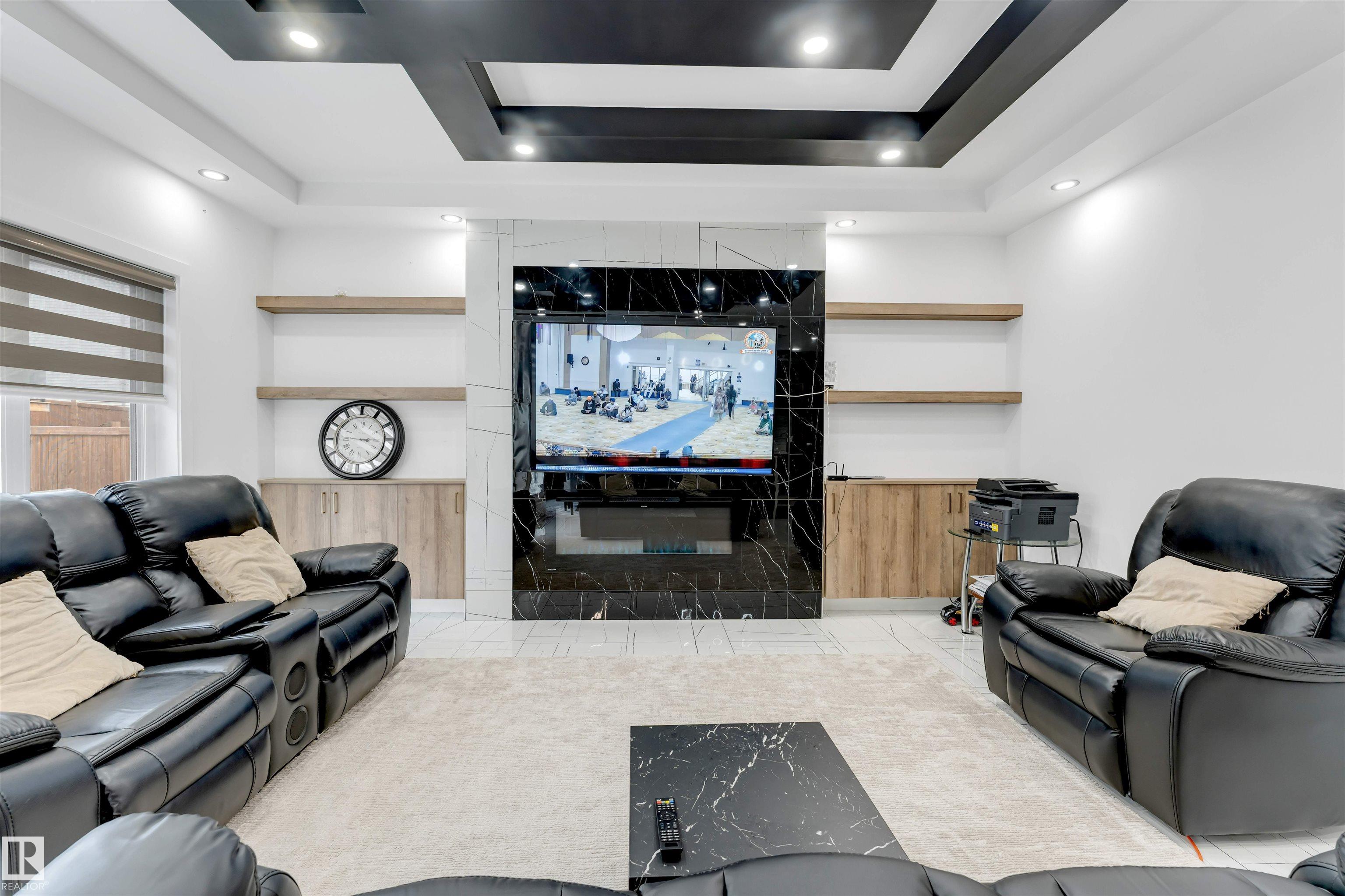 Photo 11 at 1827 17 Avenue NW, Laurel, Edmonton