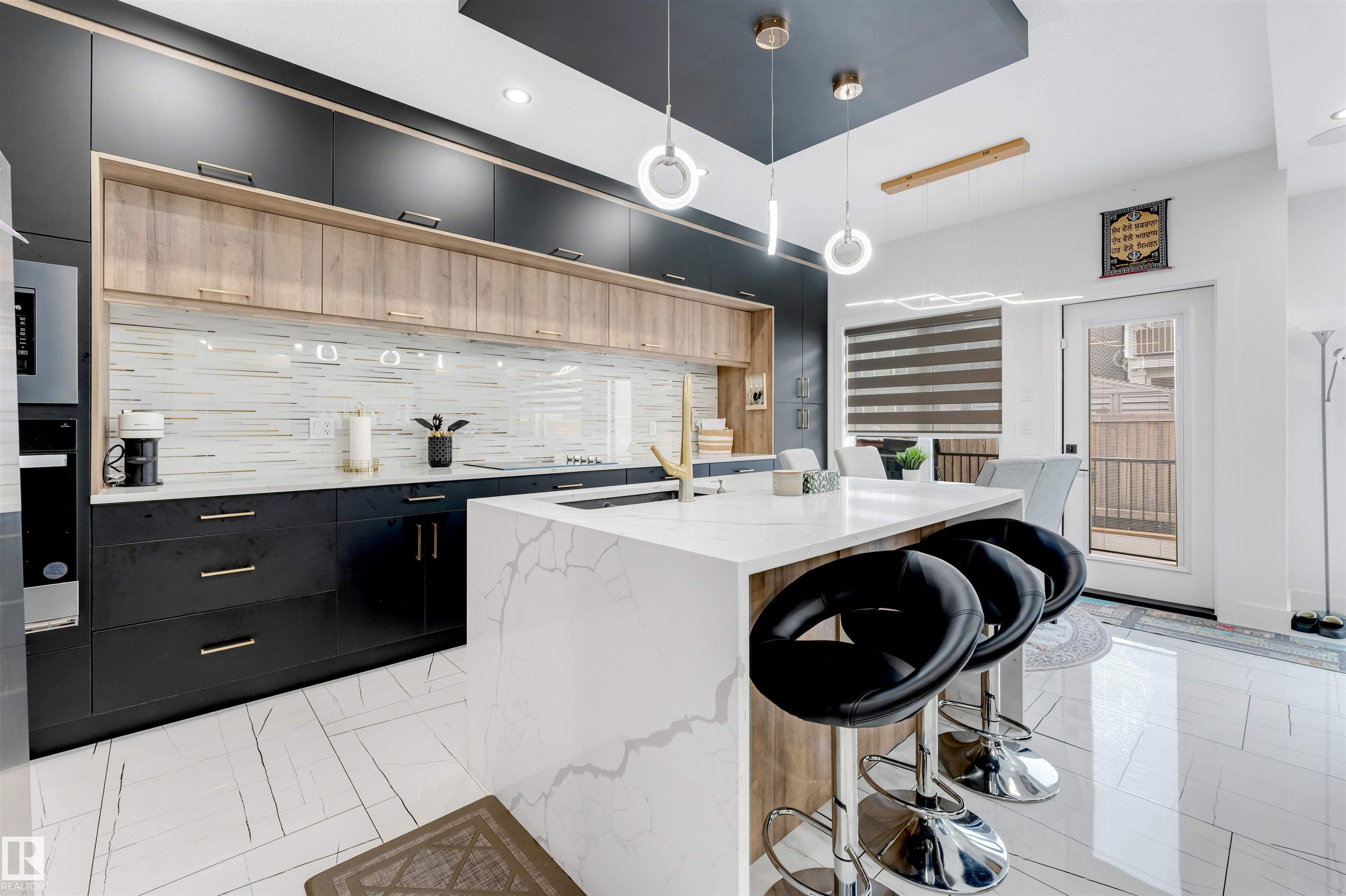 Photo 13 at 1827 17 Avenue NW, Laurel, Edmonton