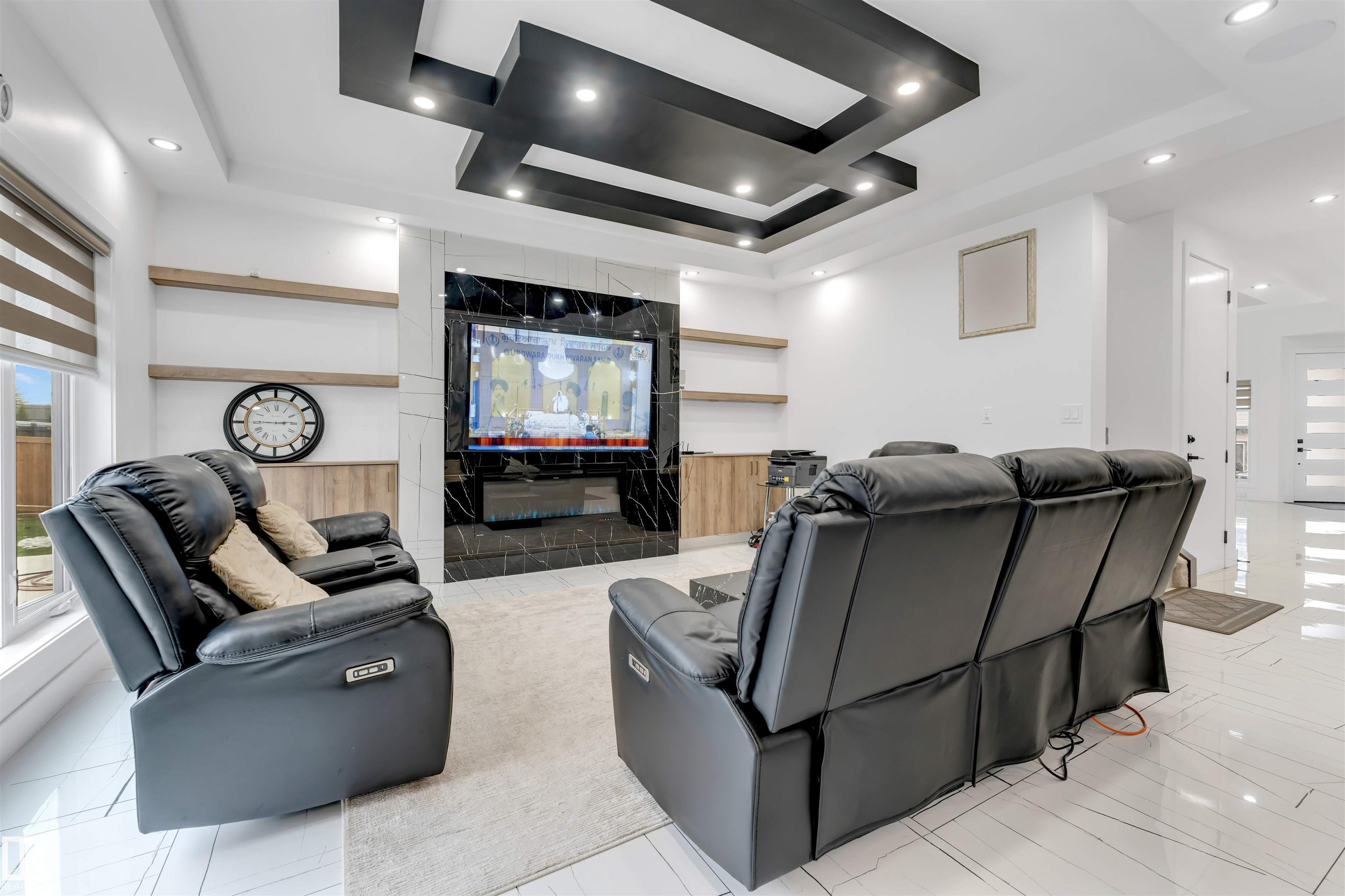 Photo 9 at 1827 17 Avenue NW, Laurel, Edmonton