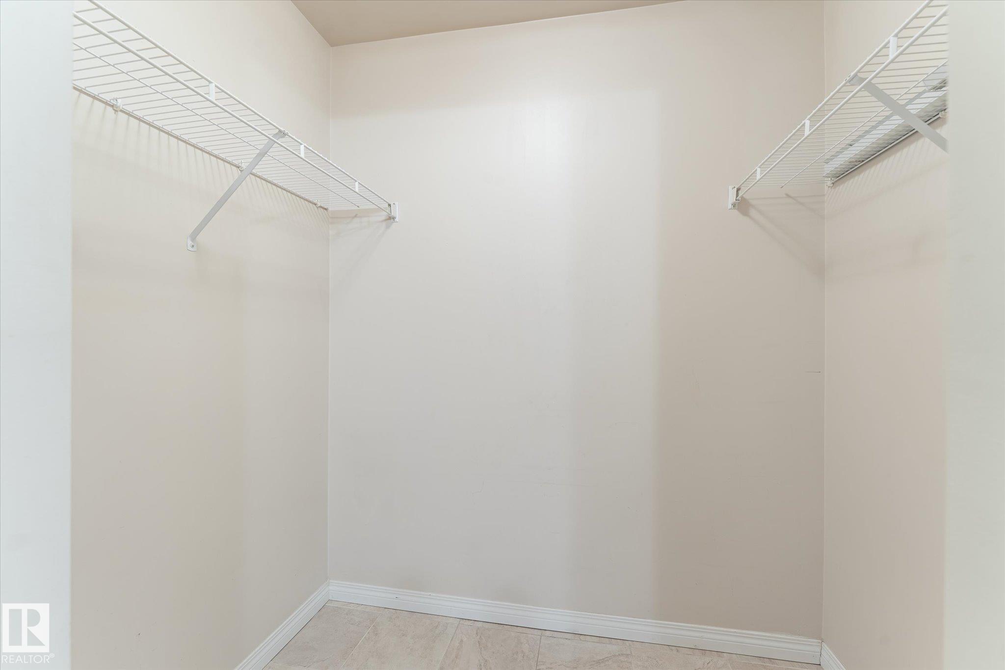 https://zimg.paragon.ice.com/ParagonImages/Property/PM/RAE/225399699/22/0/0/ec424c310c5373b1b7c88ac8ed37eb60/1/610ac18916f4705b724993f91a0a6937/225399699-b2024e61-055d-4d68-90c6-36315dbb3027.JPG