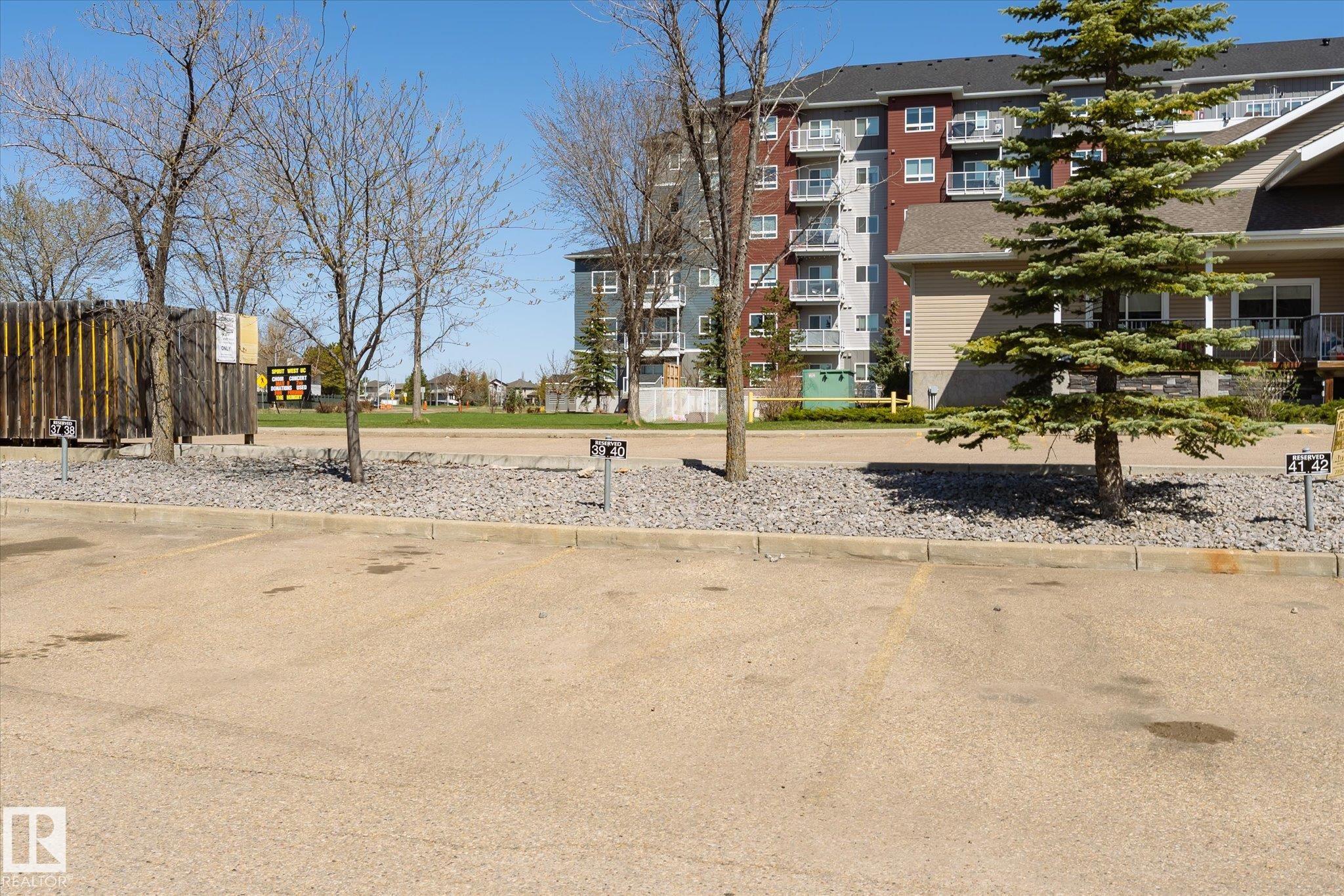 https://zimg.paragon.ice.com/ParagonImages/Property/PM/RAE/225399699/31/0/0/7b7cf624ae4334453316064a2a3ba76b/1/610ac18916f4705b724993f91a0a6937/225399699-fadeb409-ff62-427c-bc76-9987ca571984.JPG