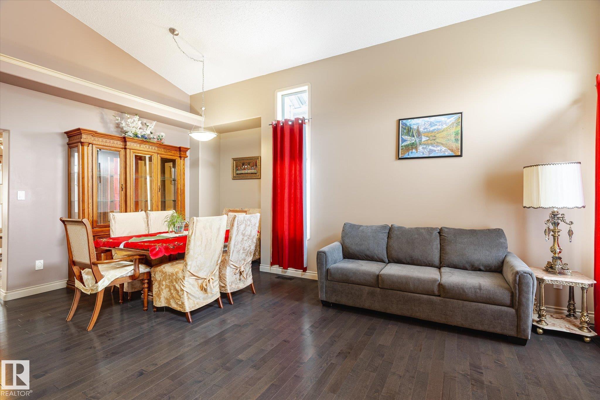 https://zimg.paragon.ice.com/ParagonImages/Property/PM/RAE/225399700/15/0/0/dce73bf20e38f021dfdaf17a2a8045e9/1/d355ec603b79db7299fb2701b528f474/225399700-1CF0027F-4BD2-4117-A794-B7DE52A060B4.JPG
