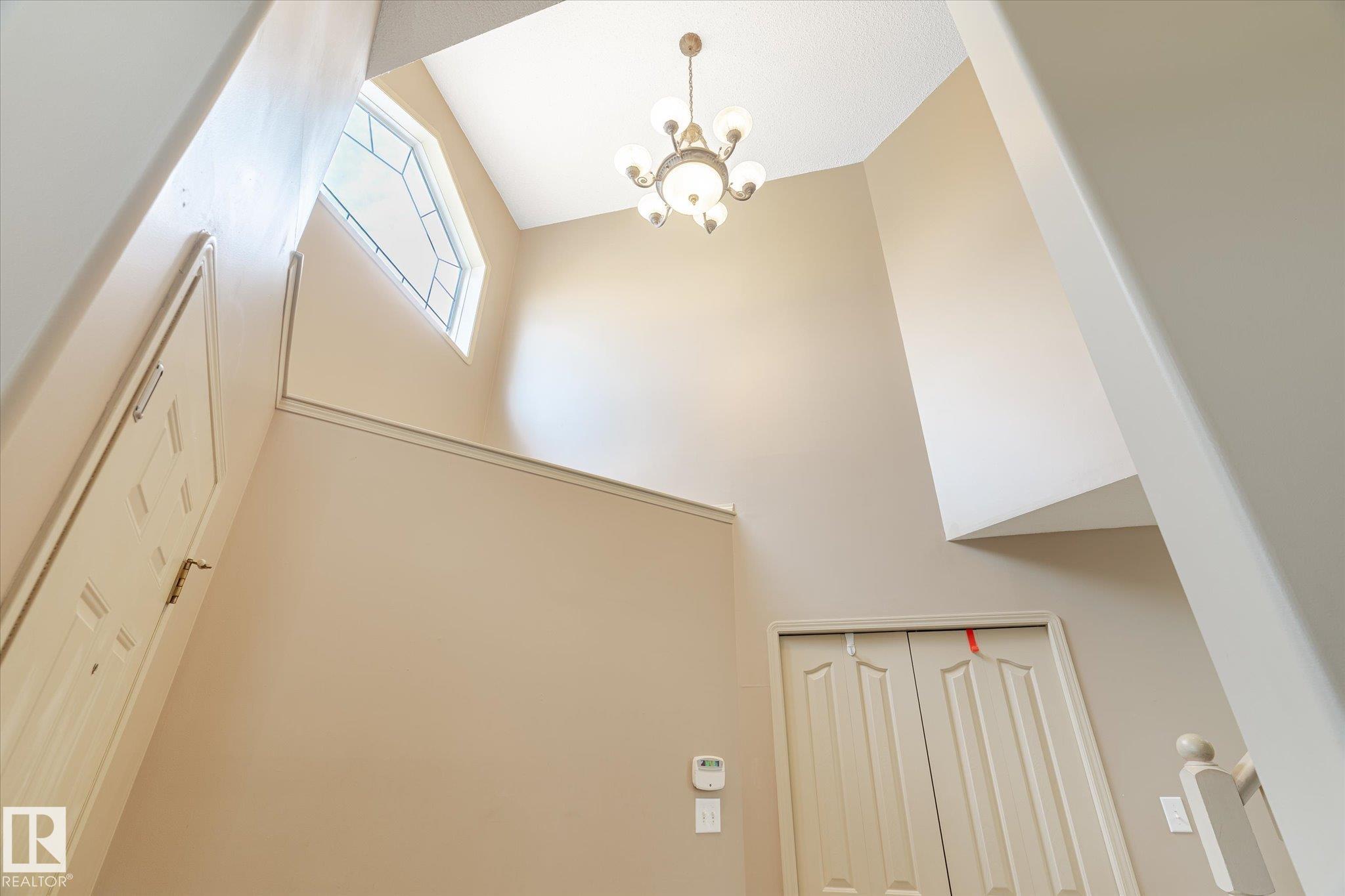 https://zimg.paragon.ice.com/ParagonImages/Property/PM/RAE/225399700/20/0/0/d6ea1d670cd96be8253c5462d3a260ef/1/d355ec603b79db7299fb2701b528f474/225399700-39D59B94-0366-4A5F-82AD-57CFC3619E0C.JPG