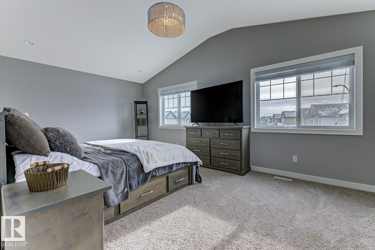 https://zimg.paragon.ice.com/ParagonImages/Property/PM/RAE/225399711/26/0/0/a160ac6cf9b16407b5f3e9efe5dea640/1/68b18f9ad5fff670f3f8e7ade685bdad/225399711-19391059-BFFD-4465-AA9B-186E6AD9E717.JPG