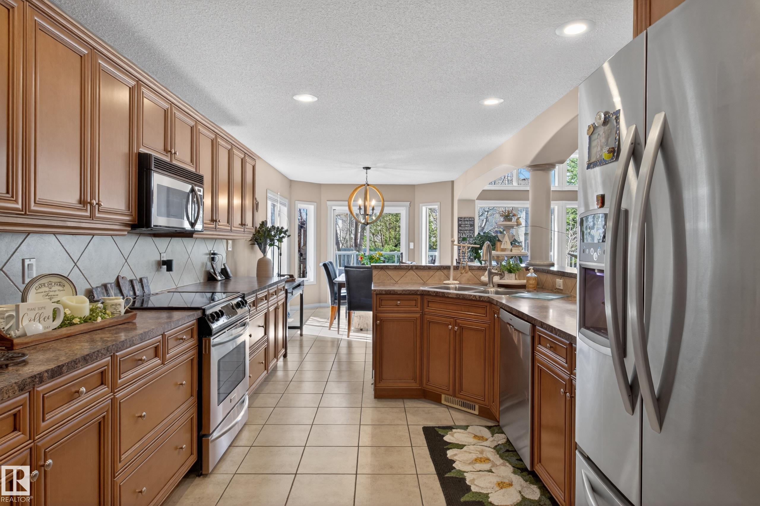 Photo 7 at 74 Highgrove Crescent, Heritage Hills, Sherwood Park