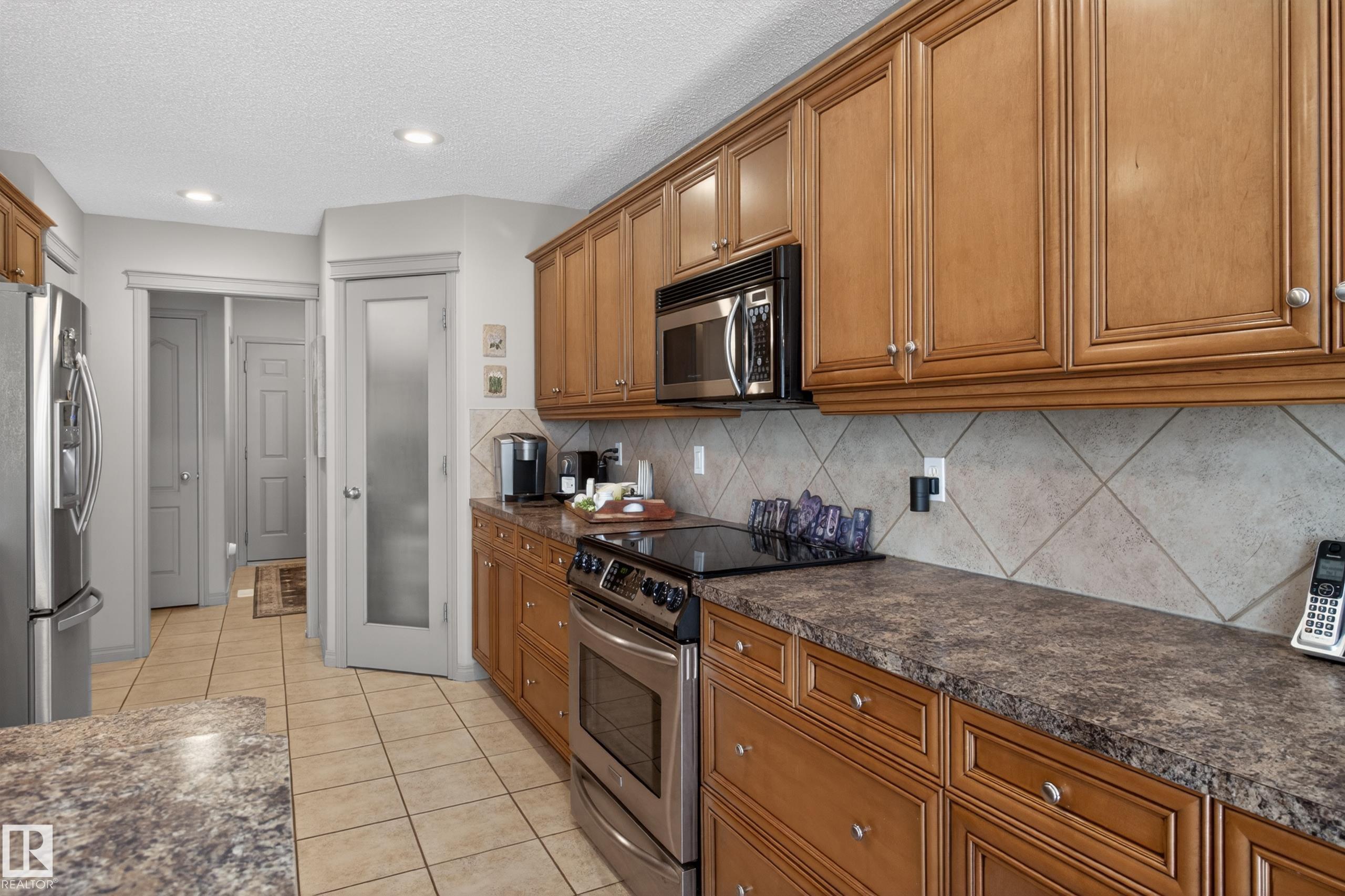 Photo 9 at 74 Highgrove Crescent, Heritage Hills, Sherwood Park