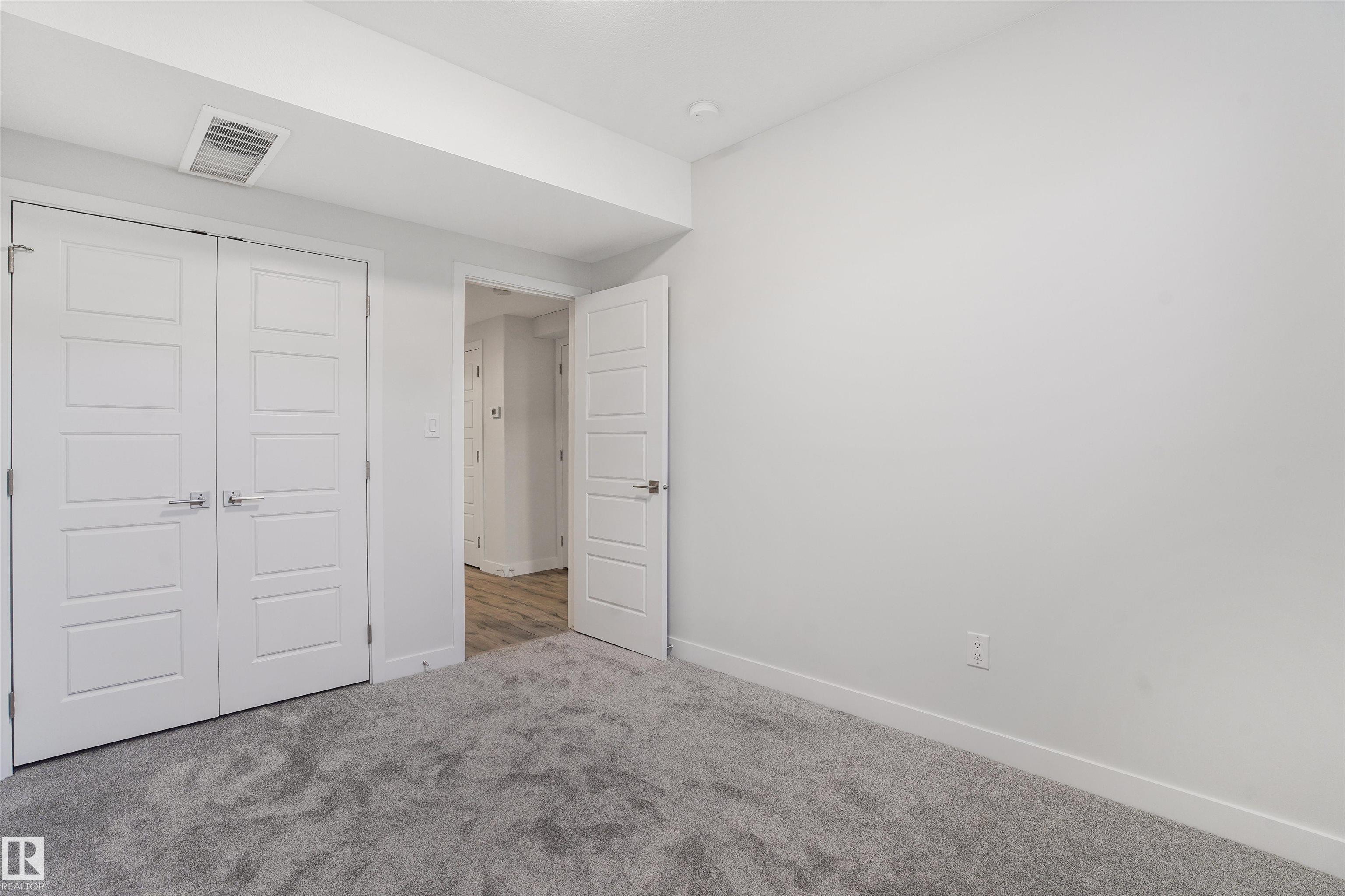 https://zimg.paragon.ice.com/ParagonImages/Property/PM/RAE/225399716/20/0/0/ec313bc96179af1dc94b973a87564575/1/f04062defd64eafee0a921b570987b7b/225399716-8b81ae6a-6c40-4c74-bcac-43624d1d7256.JPG