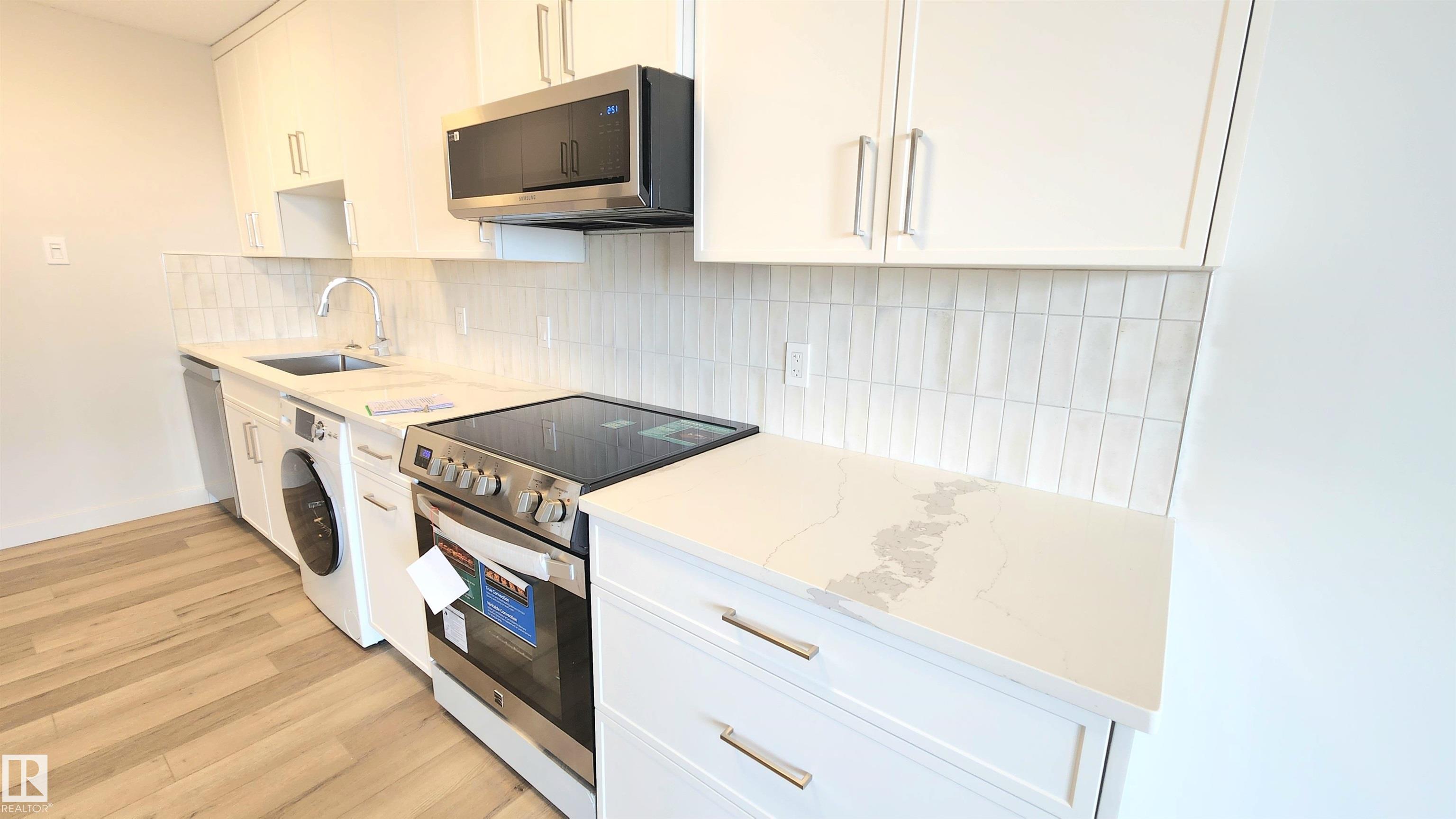 Photo 13 at 603 - 9028 Jasper Avenue NW, Boyle Street, Edmonton