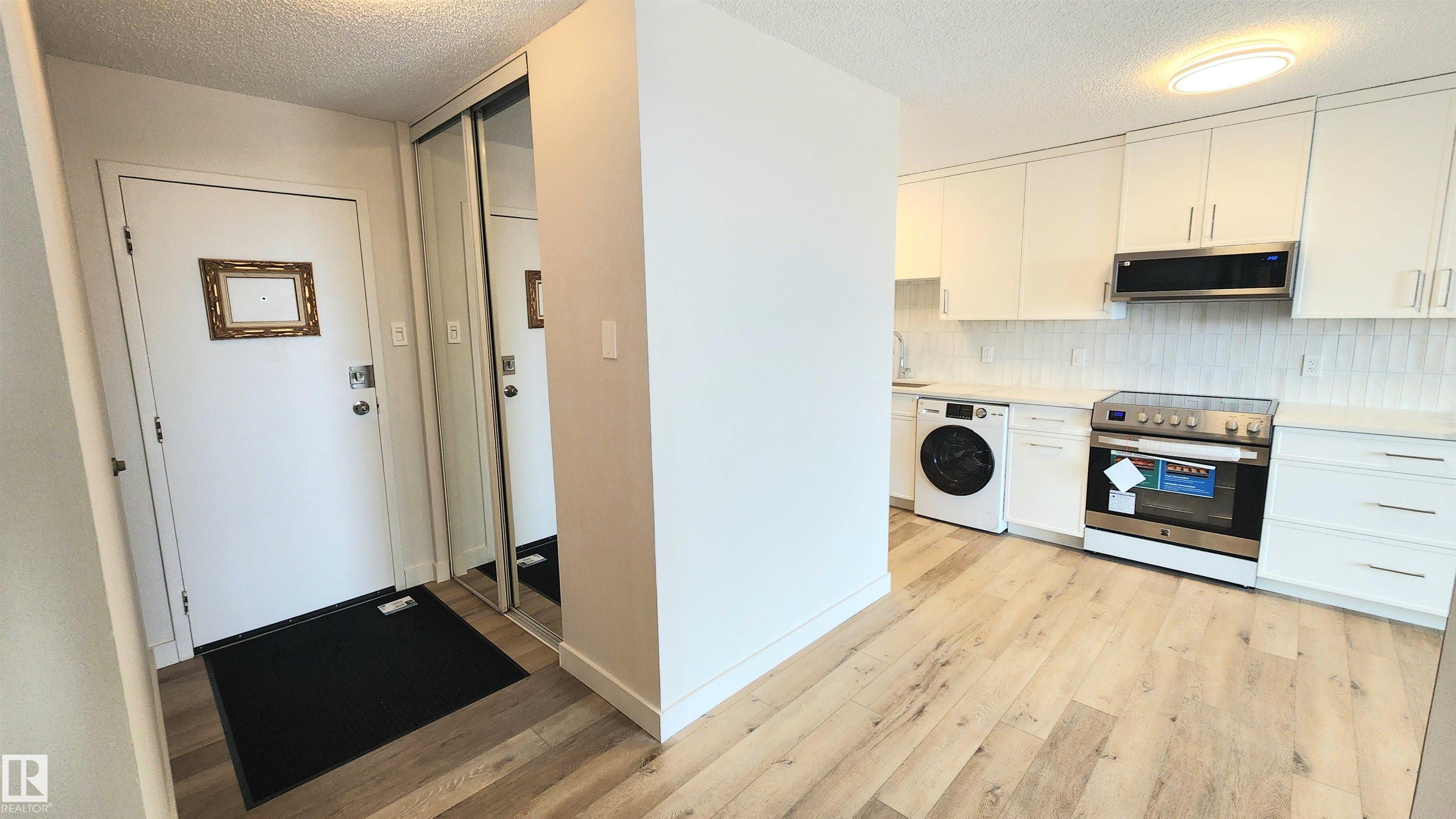 603 - 9028 Jasper Avenue NW, Boyle Street, Edmonton