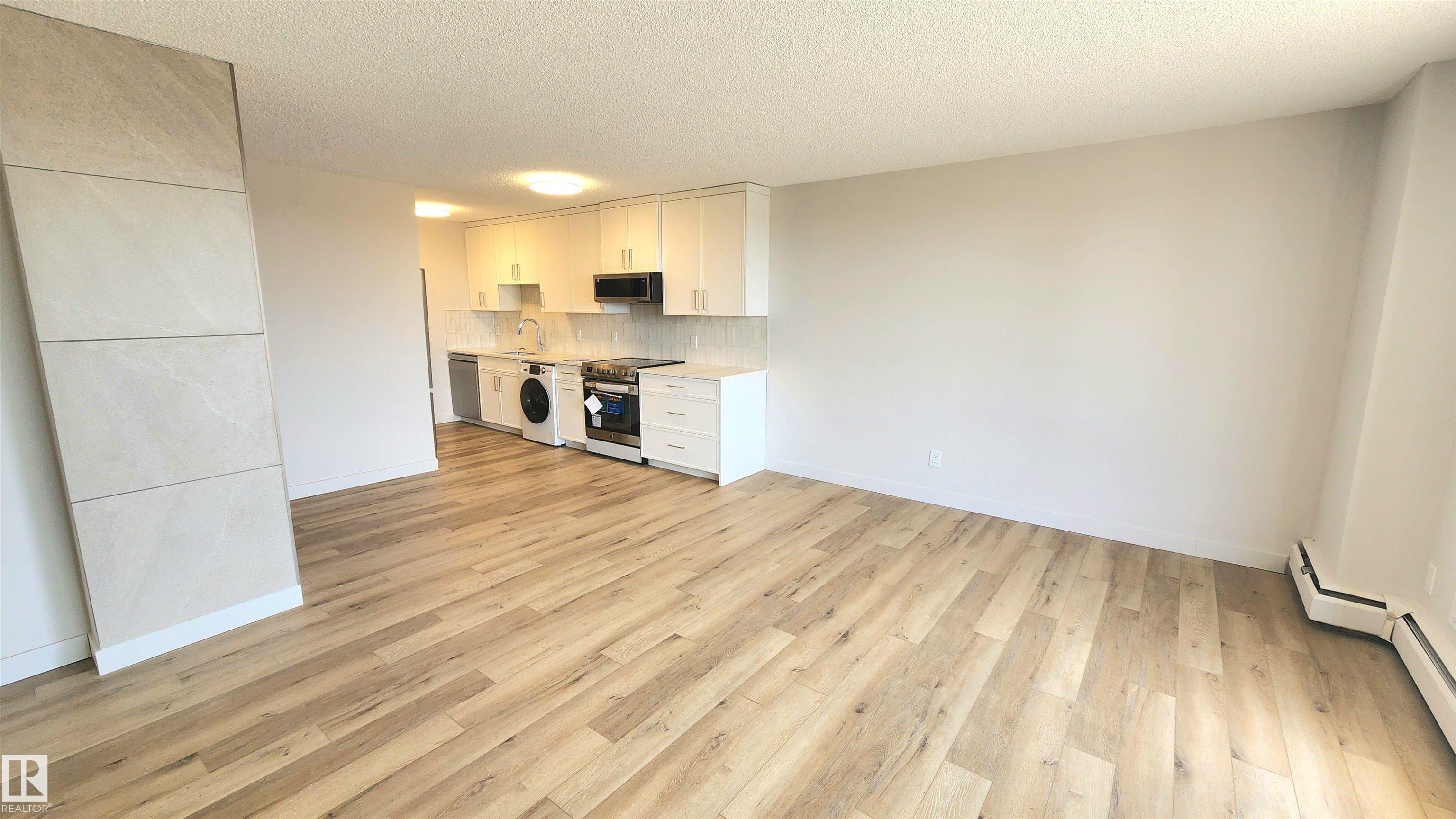 603 - 9028 Jasper Avenue NW, Boyle Street, Edmonton