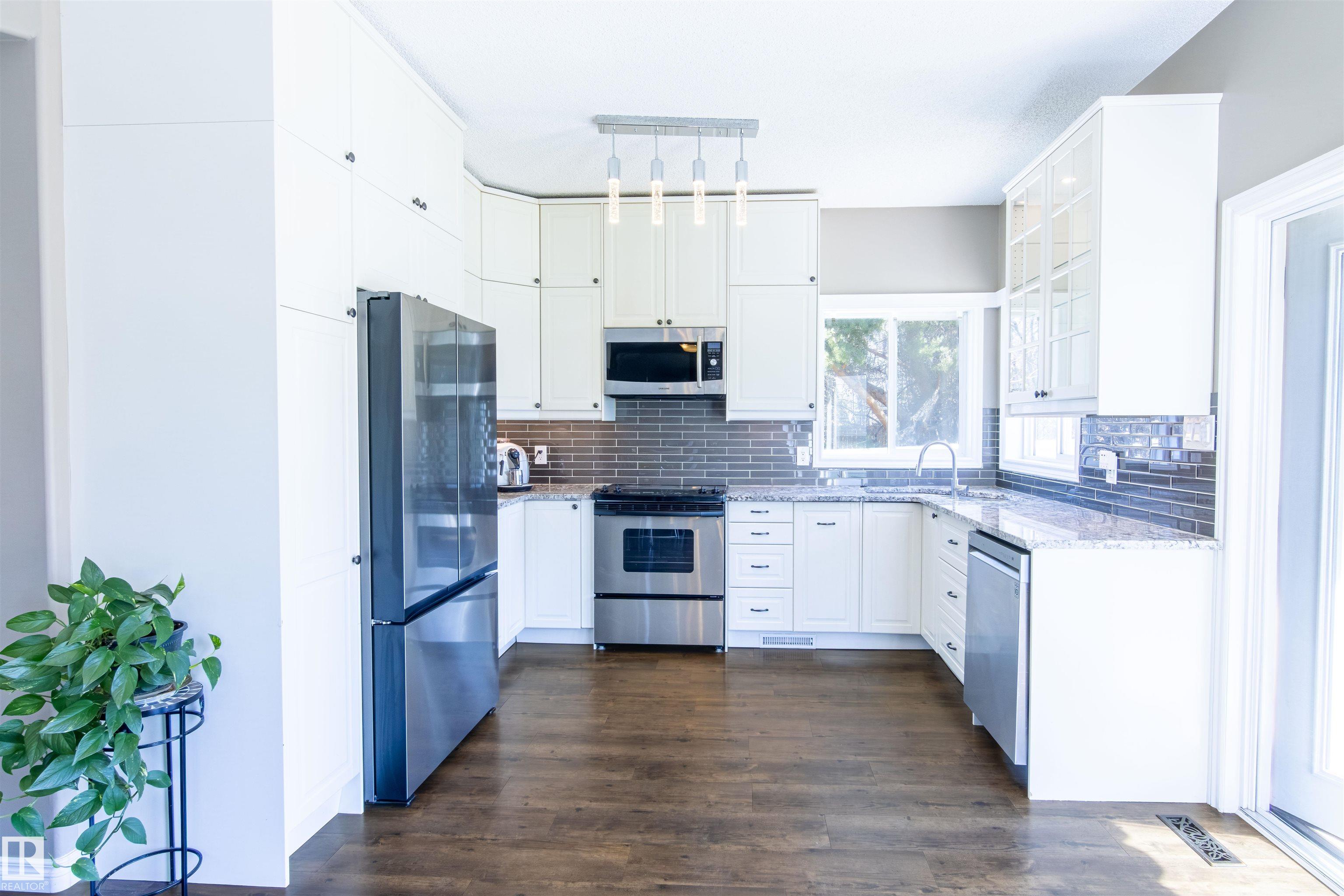 https://zimg.paragon.ice.com/ParagonImages/Property/PM/RAE/225399724/6/0/0/bd0258277afdae9c91cbfadcafe5aa0e/1/a16a3ed5e6c90f92fd4dde826c5bae59/225399724-1b06534d-34d5-4e0b-a7f0-30173099e4a3.JPG