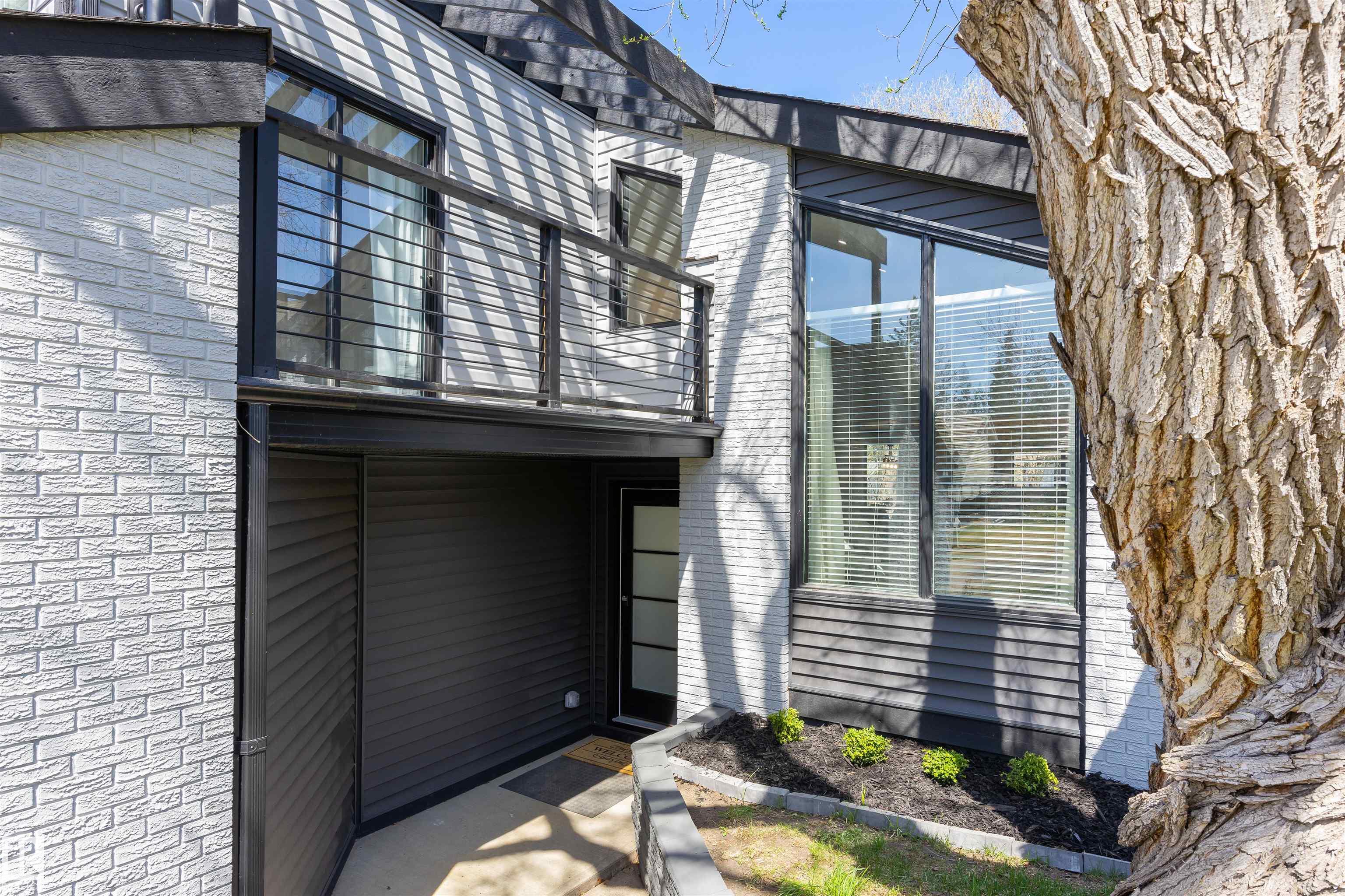 38 Woodcrest Avenue, Woodlands, St. Albert
