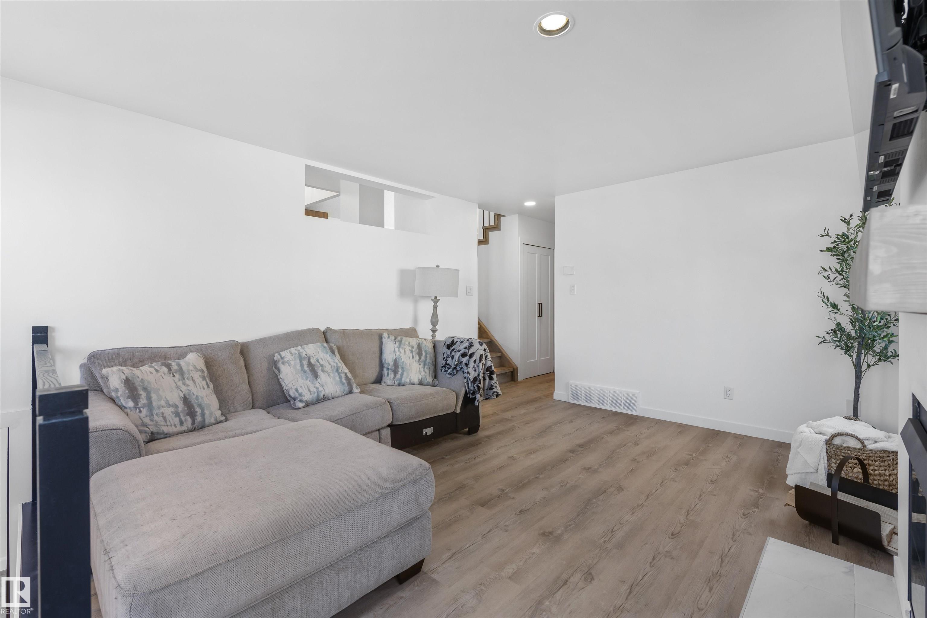 Photo 50 at 38 Woodcrest Avenue, Woodlands, St. Albert