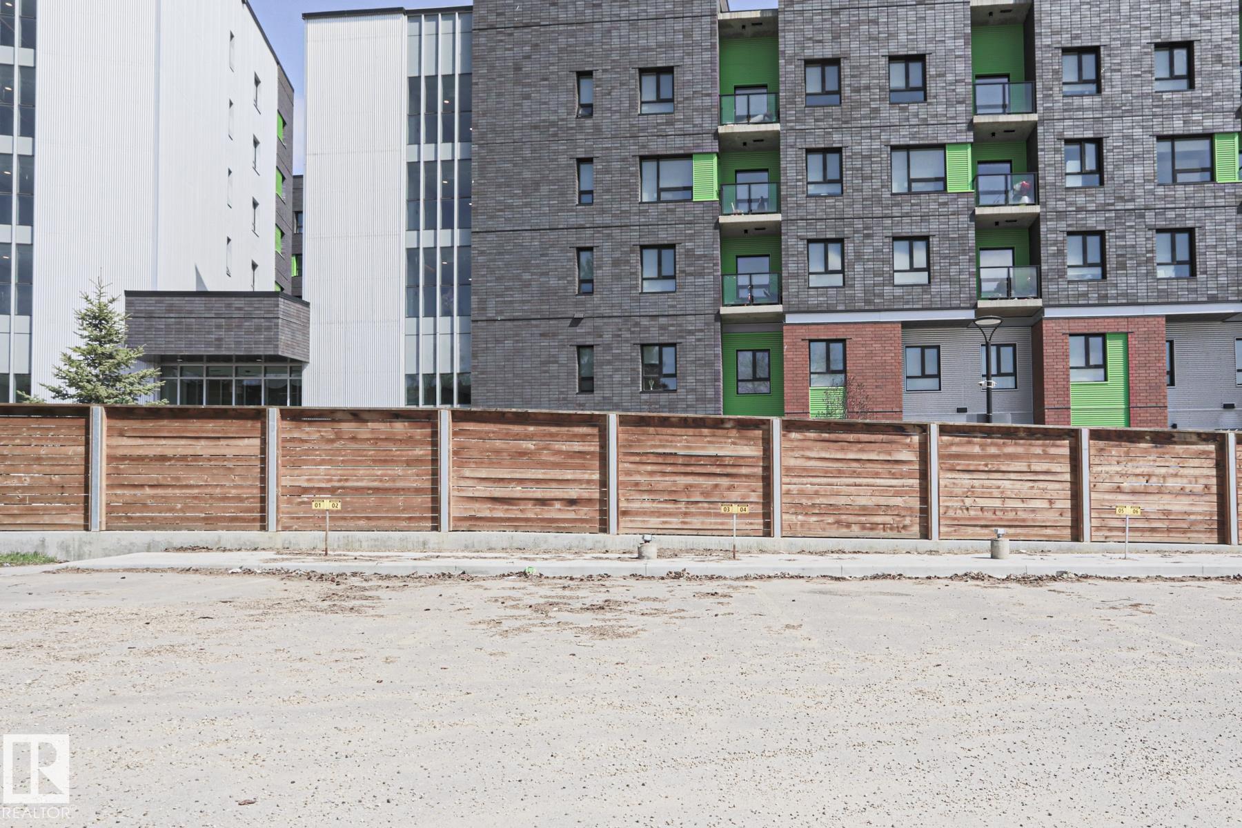 https://zimg.paragon.ice.com/ParagonImages/Property/PM/RAE/225399733/21/0/0/993f812969ff593c79c7ccf51569e737/1/bc92c15d40b458243ba4f9e2c1a4b76c/225399733-6c430379-7d97-4689-8bc7-d4a0bcd72fc1.JPG