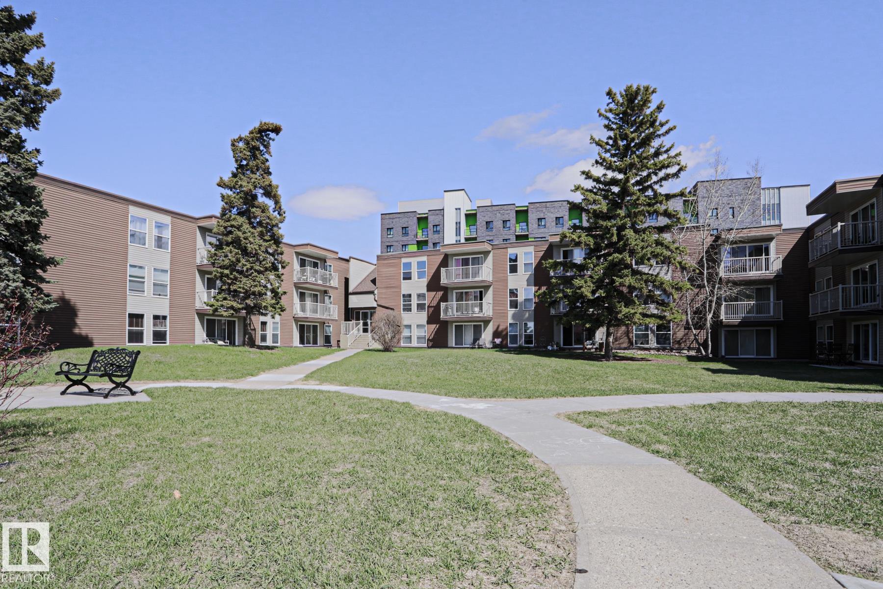 https://zimg.paragon.ice.com/ParagonImages/Property/PM/RAE/225399733/28/0/0/ea4866eb91964362d444f8badba6d79b/1/bc92c15d40b458243ba4f9e2c1a4b76c/225399733-cf69e759-49fd-416f-ac8a-4353d6696ec2.JPG