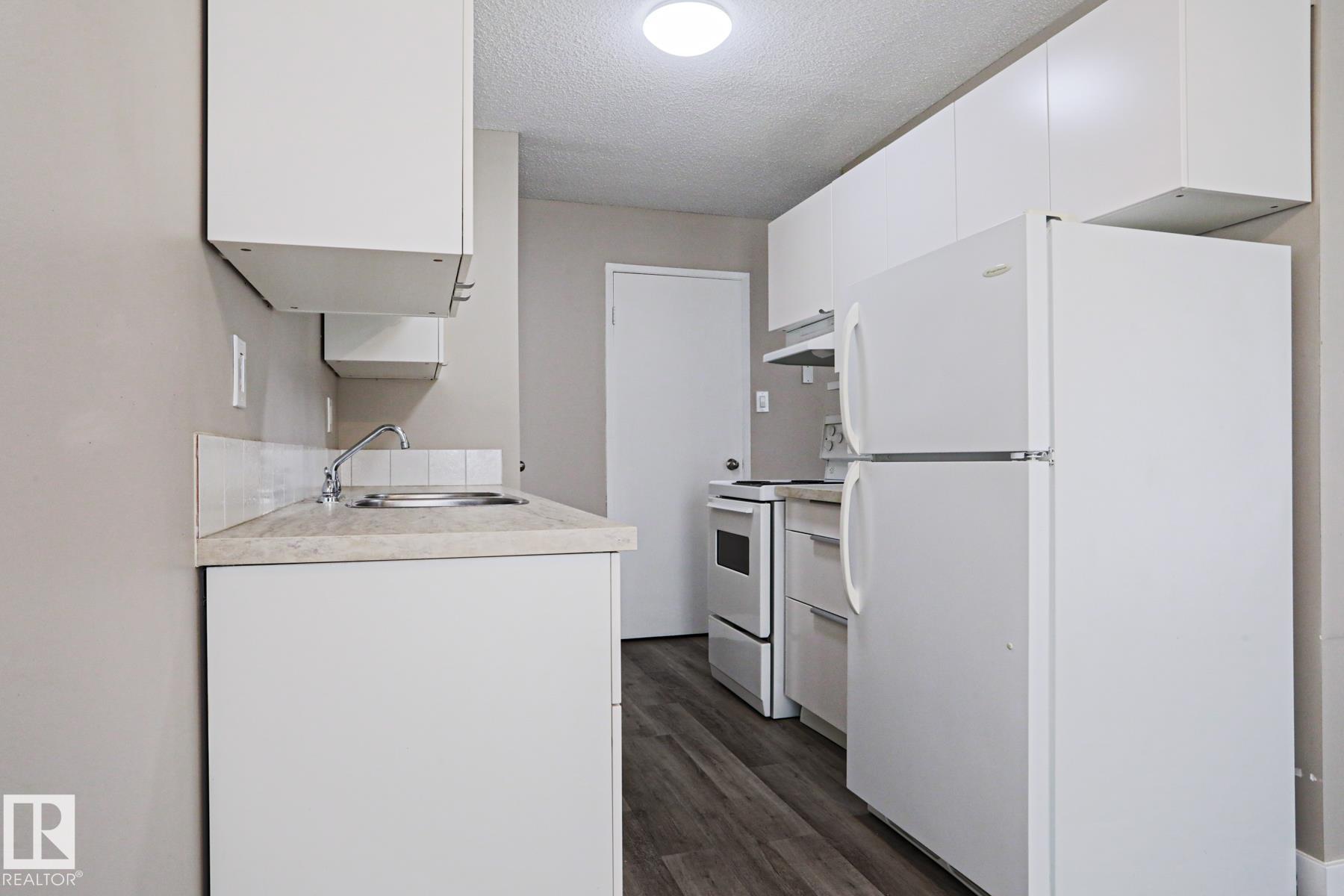 https://zimg.paragon.ice.com/ParagonImages/Property/PM/RAE/225399733/31/0/0/80c0da9c0e400981f65e8dc46ff3236e/1/bc92c15d40b458243ba4f9e2c1a4b76c/225399733-ab34d242-6d81-4247-aa16-0abb344eab97.JPG
