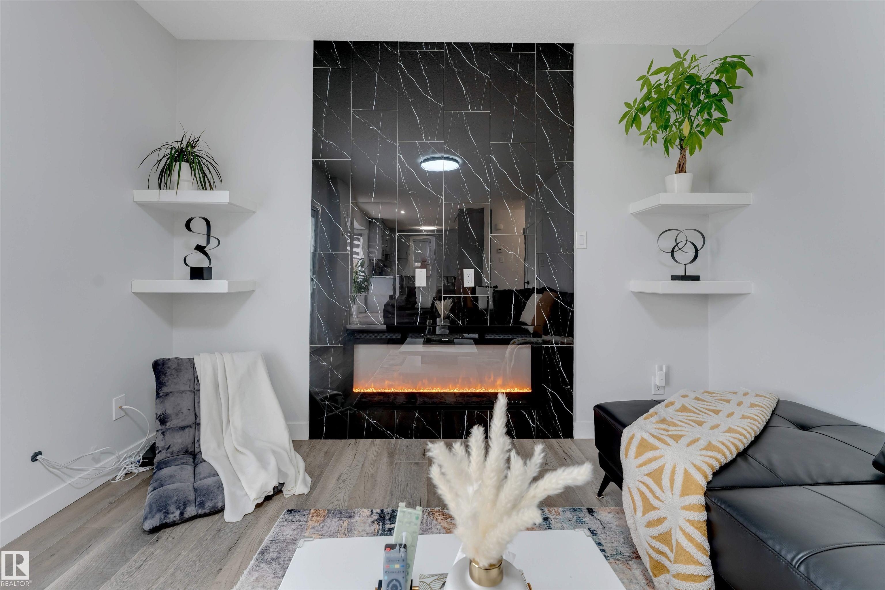 https://zimg.paragon.ice.com/ParagonImages/Property/PM/RAE/225399739/17/0/0/c22c5eebb7f79c22b30ee023628529da/1/9e415f8e35bc39f9846901da8f04db73/225399739-8981f7ce-76e1-4e82-b58d-a6e7421d1330.JPG
