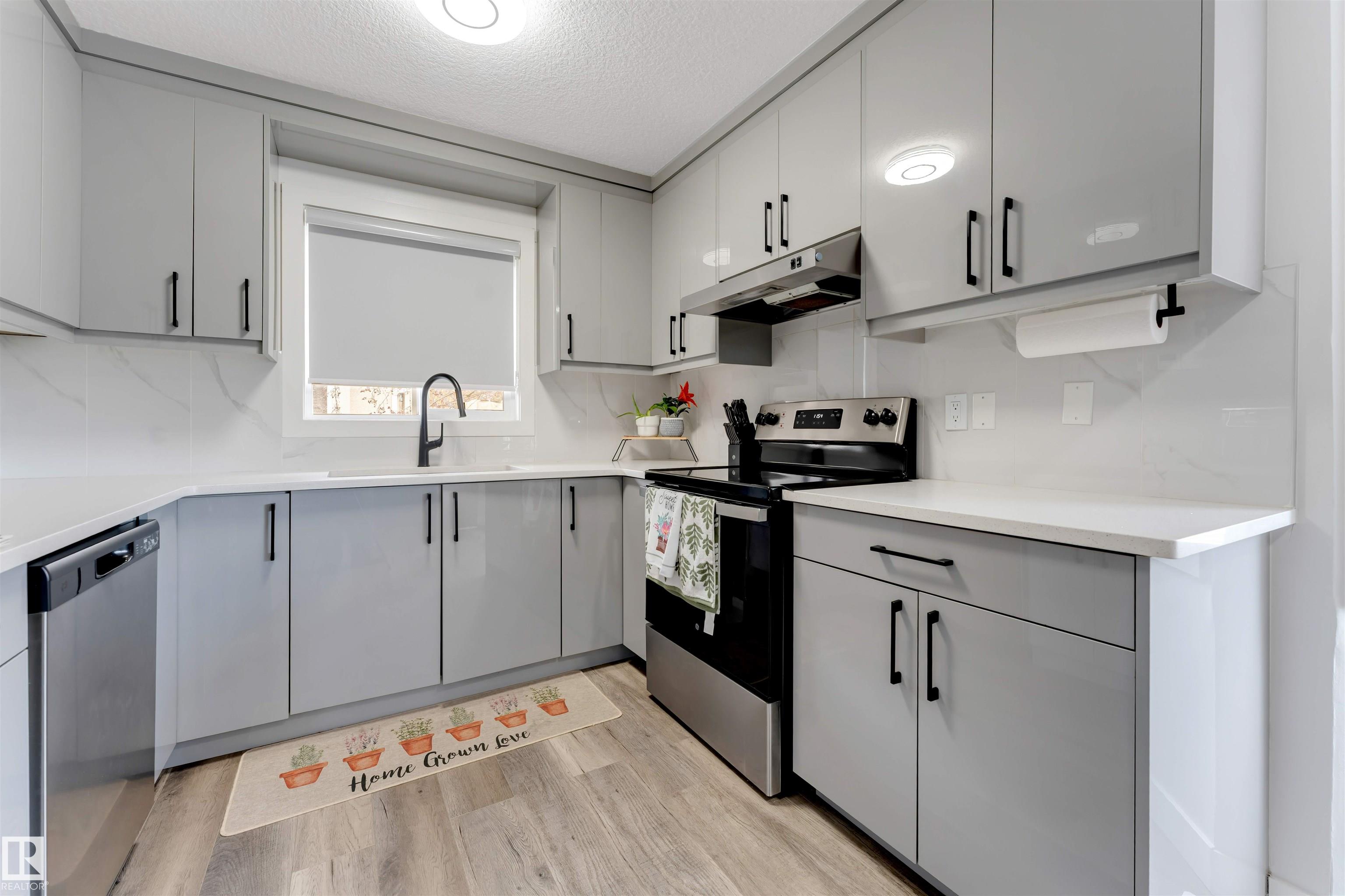https://zimg.paragon.ice.com/ParagonImages/Property/PM/RAE/225399739/24/0/0/97c0a9bb14ef2bb1df671cf97762c845/1/9e415f8e35bc39f9846901da8f04db73/225399739-328c85ae-0083-4dd4-ba84-71a002a26209.JPG
