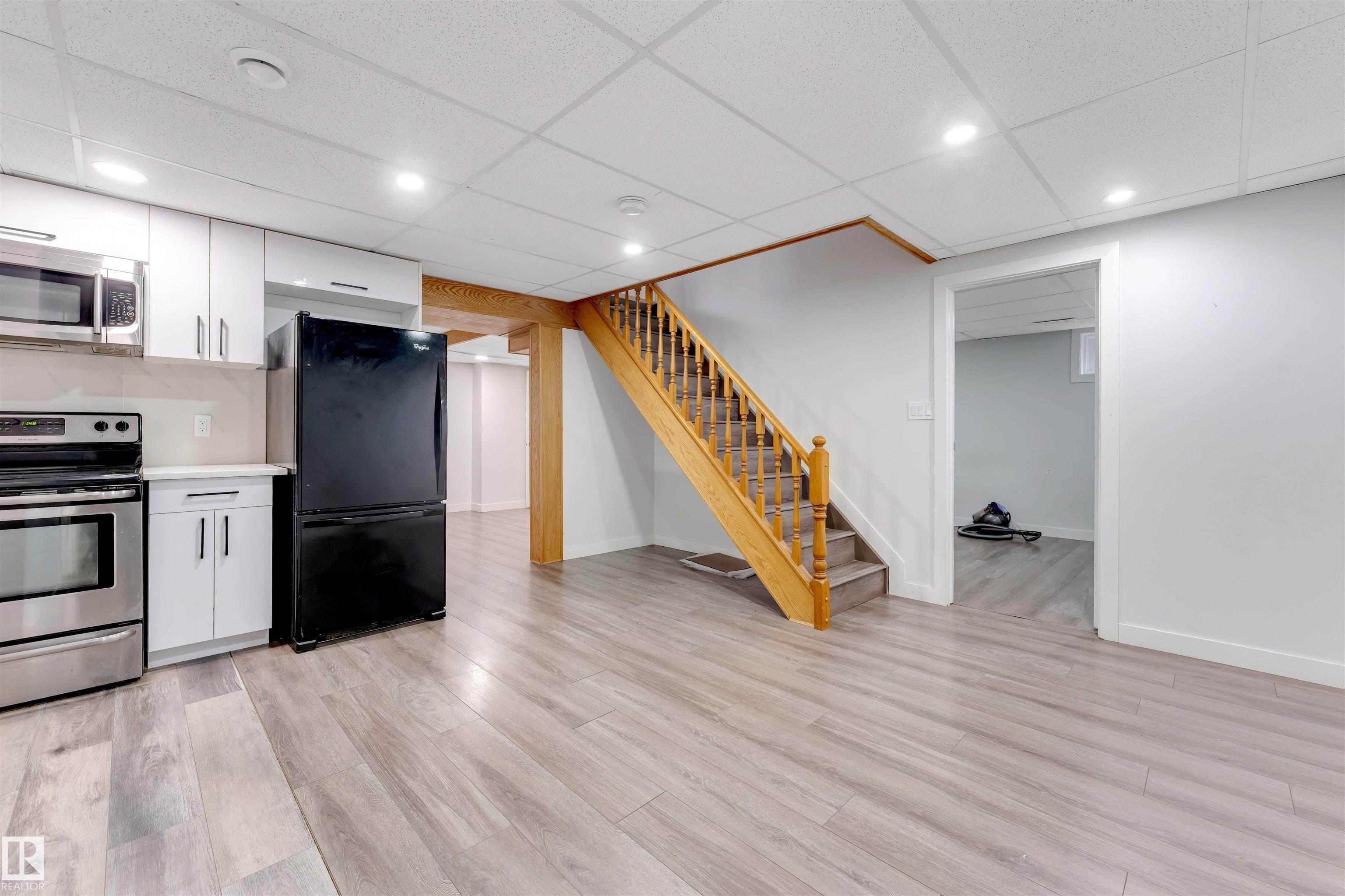 https://zimg.paragon.ice.com/ParagonImages/Property/PM/RAE/225399739/46/0/0/11acc188fb83c09898888eedab116bc1/1/9e415f8e35bc39f9846901da8f04db73/225399739-94e3e10c-fd9c-4af8-a332-280cf6ac1ce7.JPG