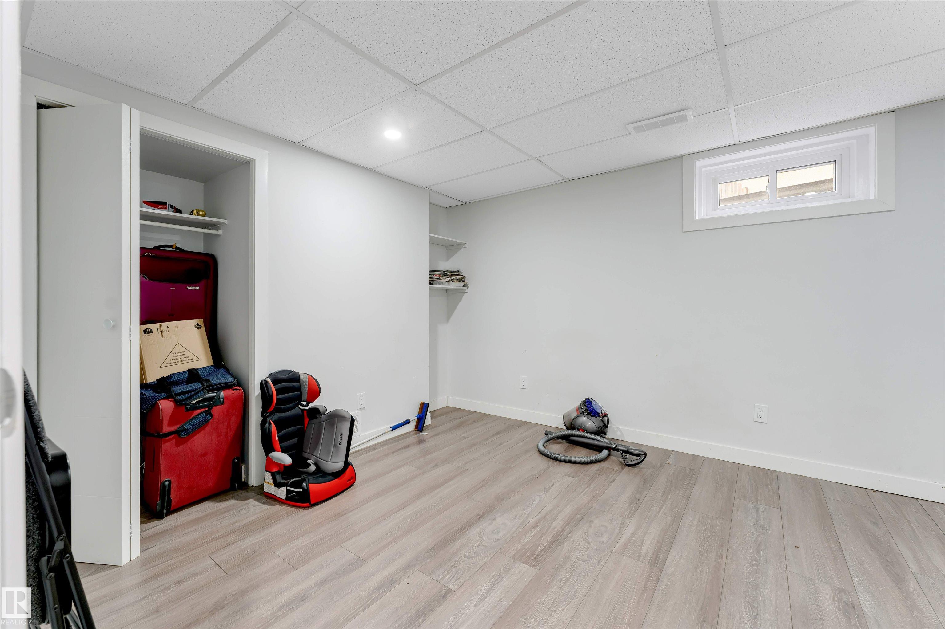 https://zimg.paragon.ice.com/ParagonImages/Property/PM/RAE/225399739/52/0/0/ae869355a3a3e5197a30269d00f9caaa/1/9e415f8e35bc39f9846901da8f04db73/225399739-893d53e8-3ee7-4744-a7fb-7b2bde80d6ed.JPG