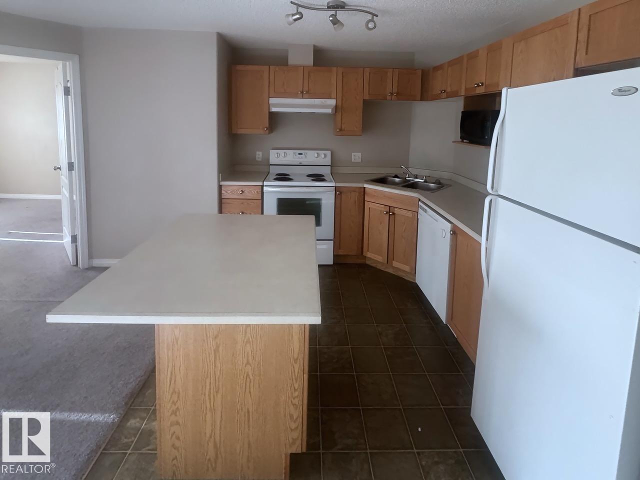 Picture for #6120 7331 South Terwillegar DR NW NW