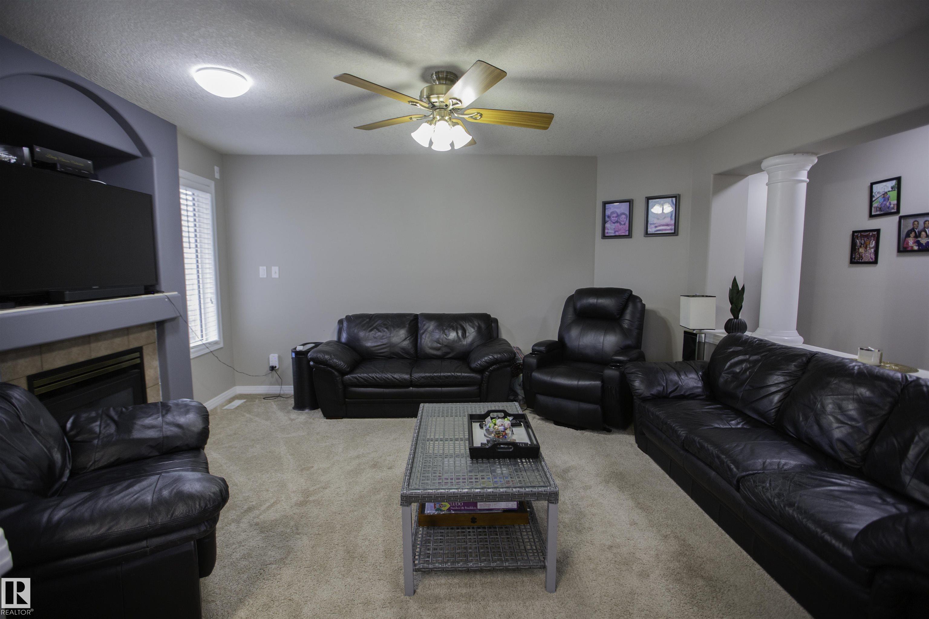 Photo 11 at 2817 40a Avenue NW, Larkspur, Edmonton