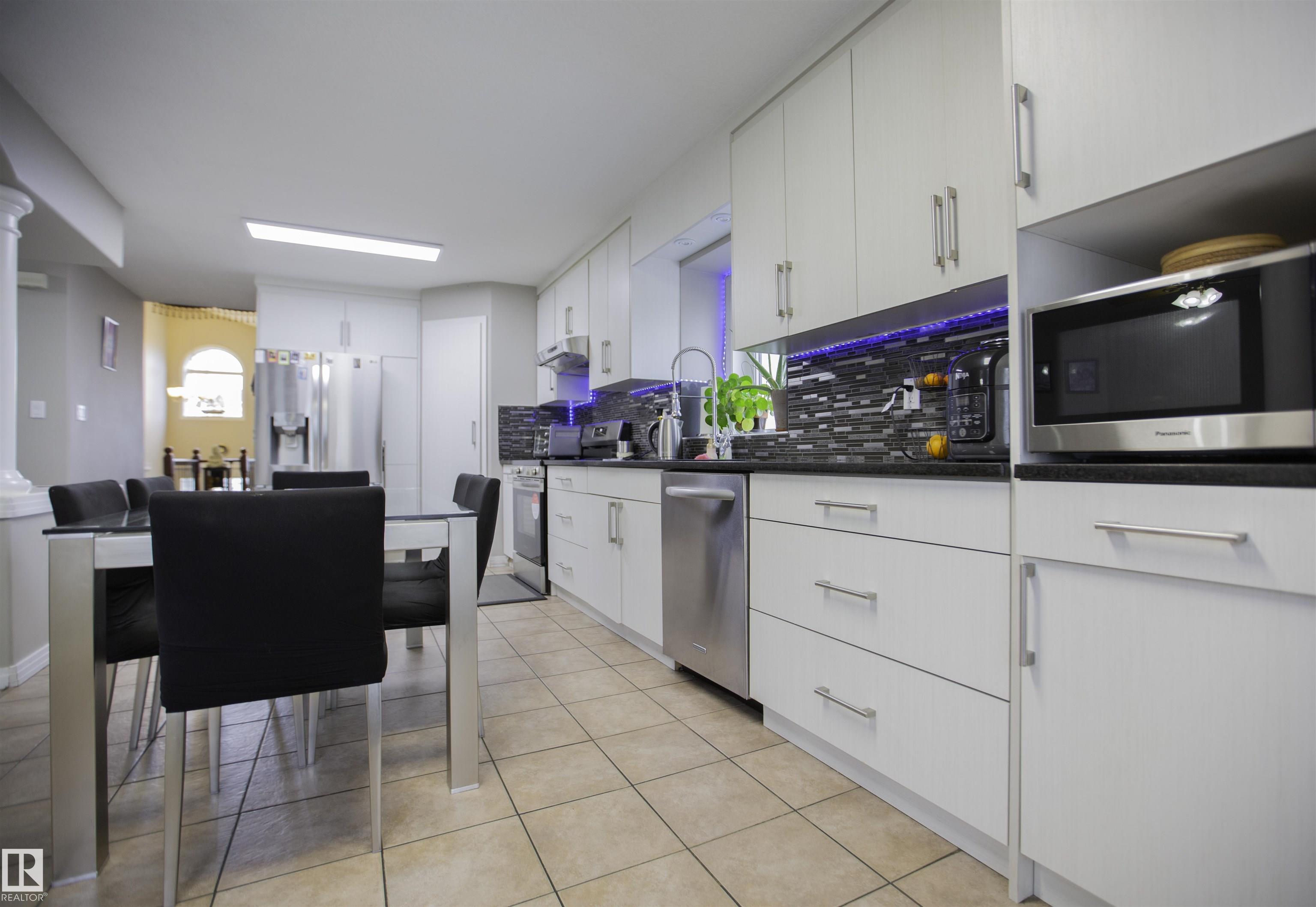 Photo 15 at 2817 40a Avenue NW, Larkspur, Edmonton