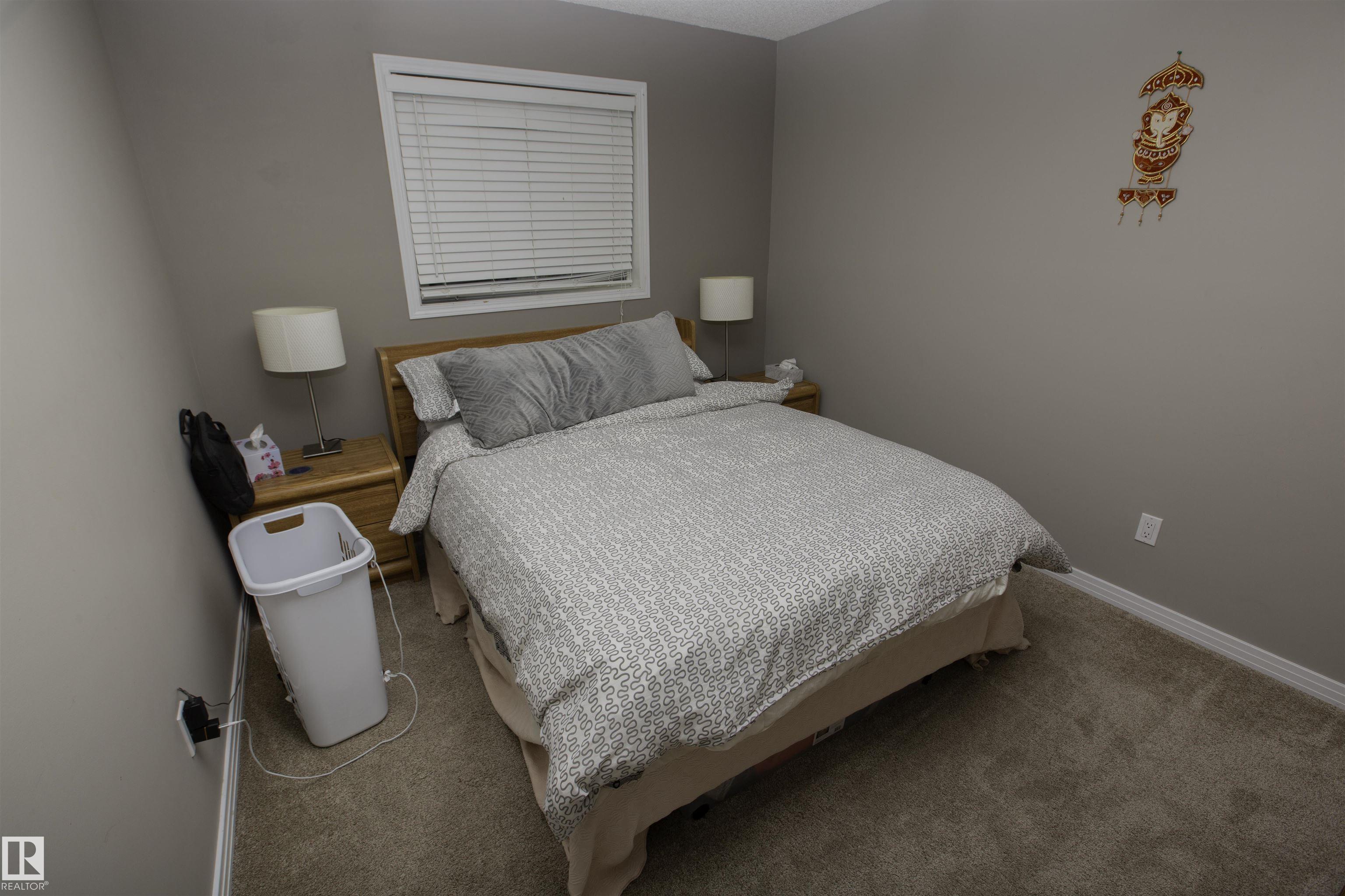 Photo 23 at 2817 40a Avenue NW, Larkspur, Edmonton