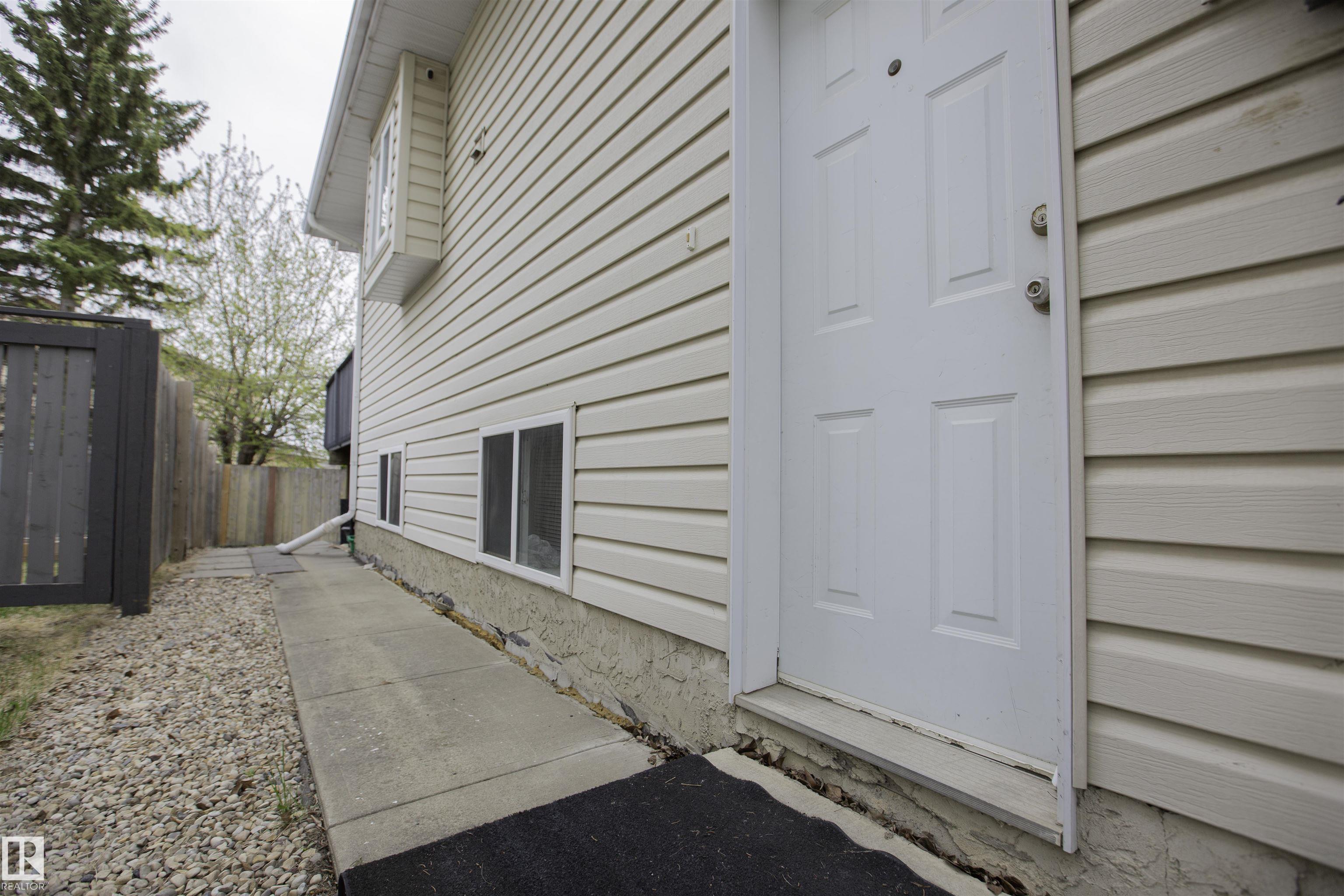 Photo 35 at 2817 40a Avenue NW, Larkspur, Edmonton
