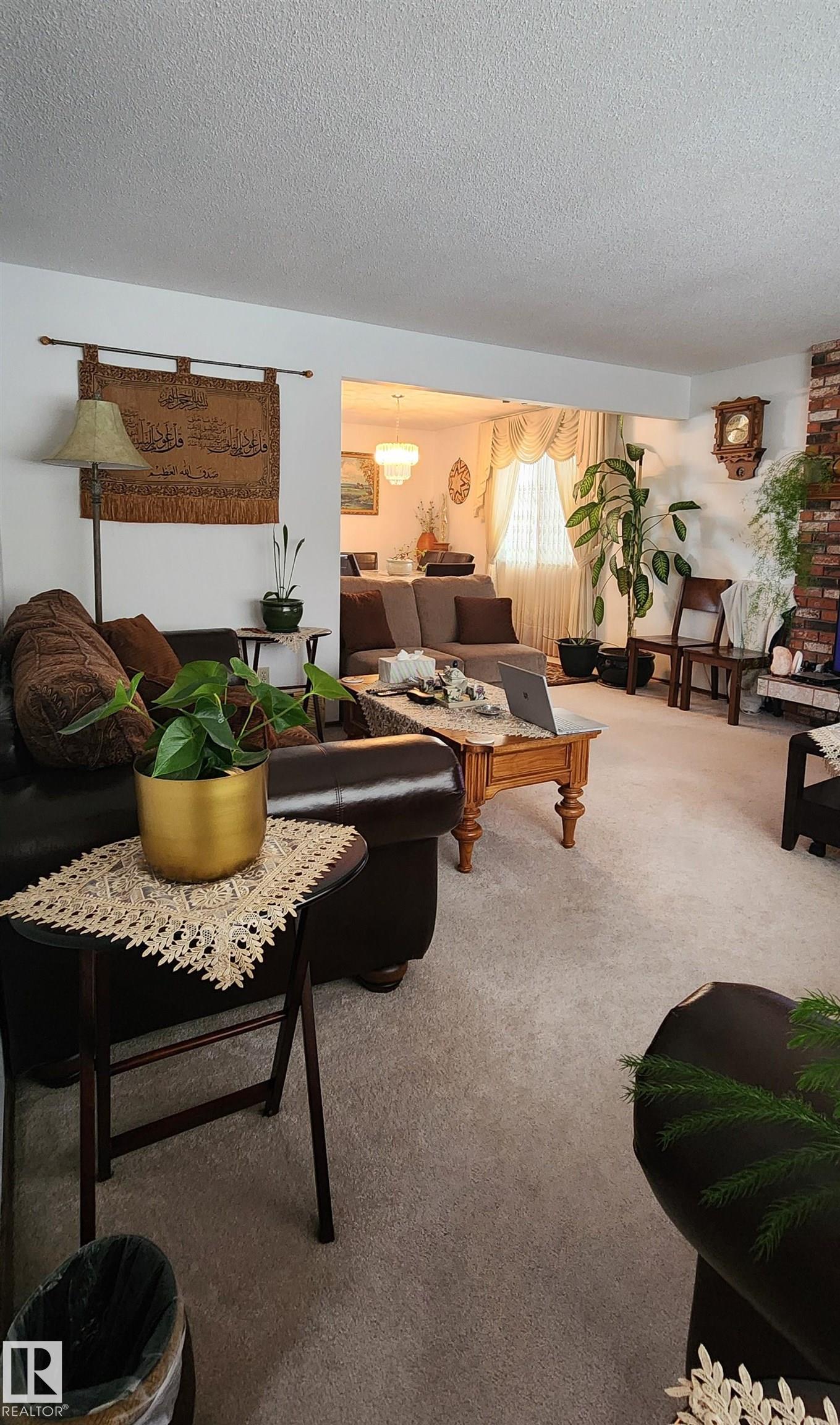 Picture for 11035 166 AV NW