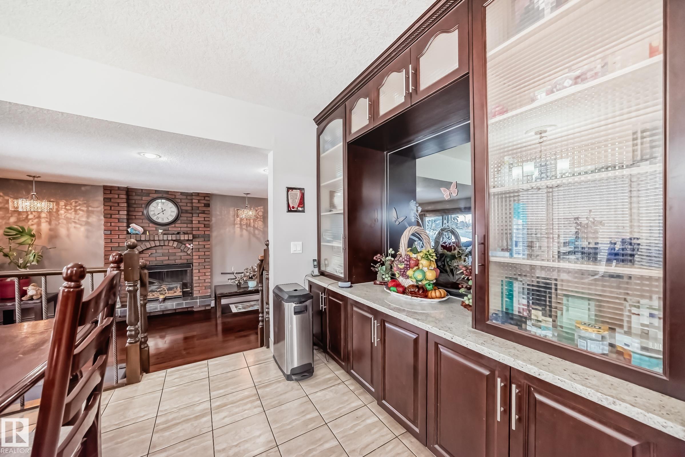https://zimg.paragon.ice.com/ParagonImages/Property/PM/RAE/225399764/18/0/0/d4476aaf35c69504b11febdabbba7548/1/41e37209b85246c9a9376ea35a6c2706/225399764-3FF81330-FE59-4BD8-8BC6-2809070C756E.JPG