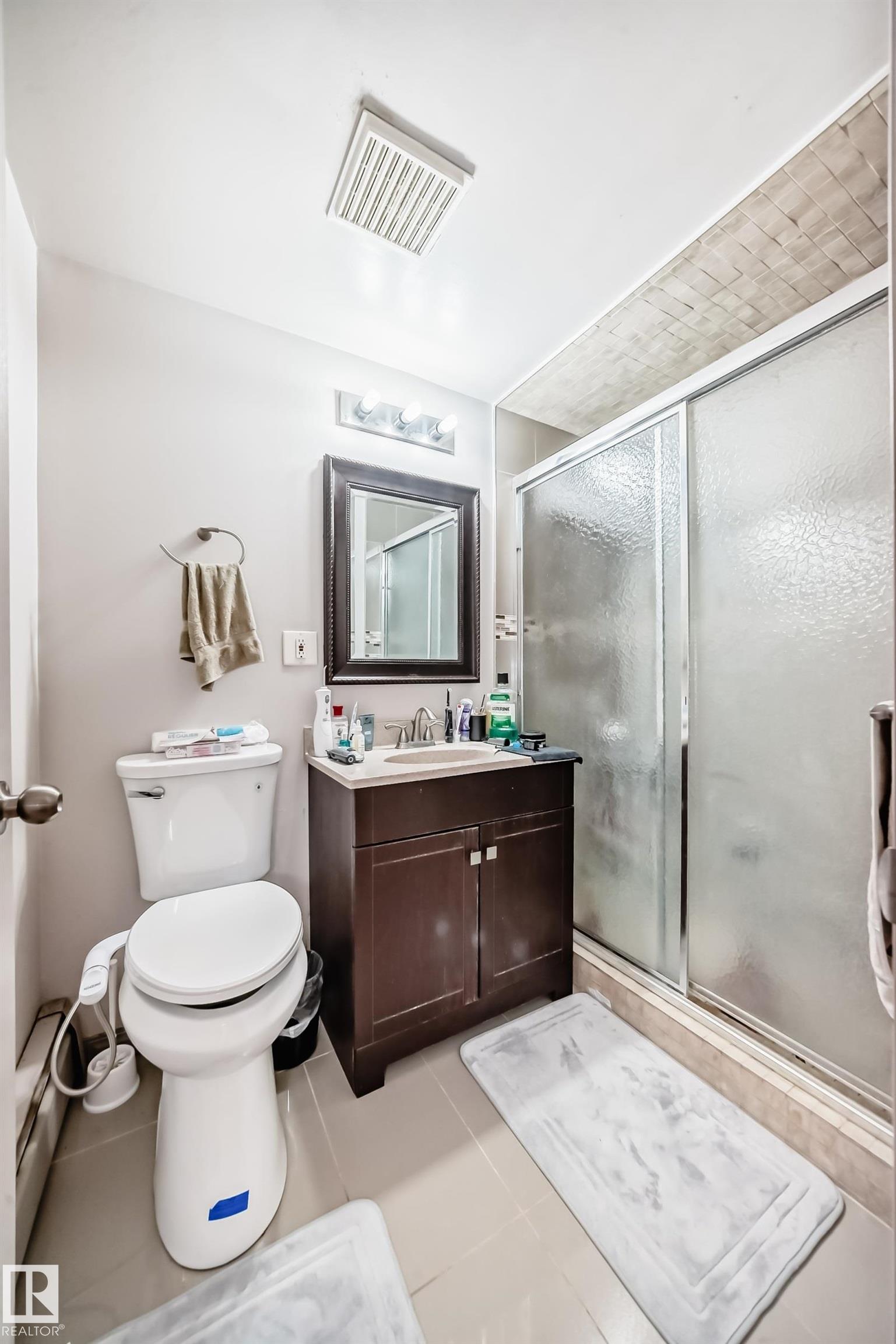 https://zimg.paragon.ice.com/ParagonImages/Property/PM/RAE/225399764/46/0/0/340990da3378c33bada4eaefe77f0c5c/1/41e37209b85246c9a9376ea35a6c2706/225399764-DCFD431A-3E91-41A7-8FB0-593914F71AA0.JPG