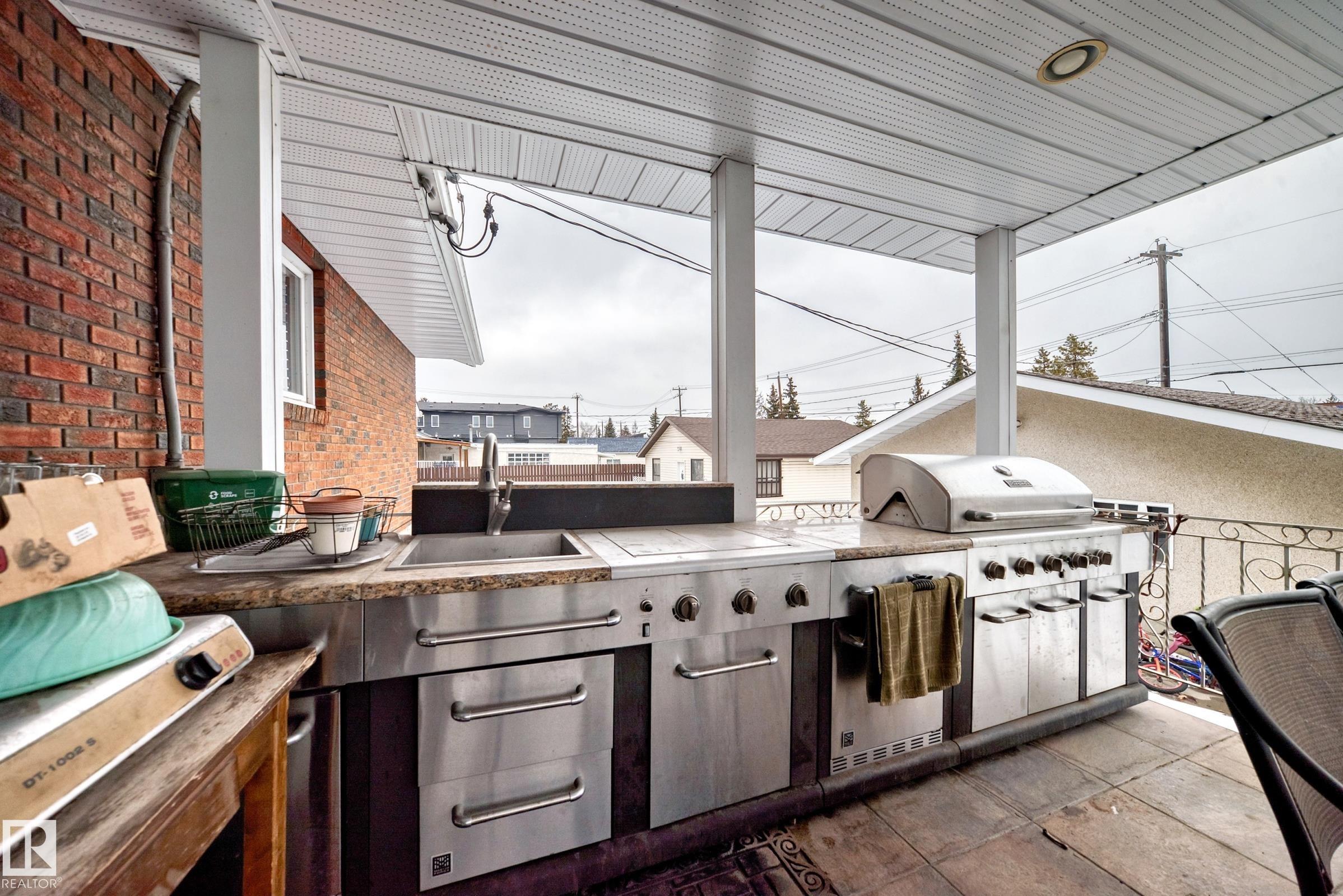 https://zimg.paragon.ice.com/ParagonImages/Property/PM/RAE/225399764/56/0/0/22e9bd5d052d303bf3e80f2825508fc6/1/41e37209b85246c9a9376ea35a6c2706/225399764-F4AC3B55-7B0F-4D26-A3CD-4B79C13FA019.JPG