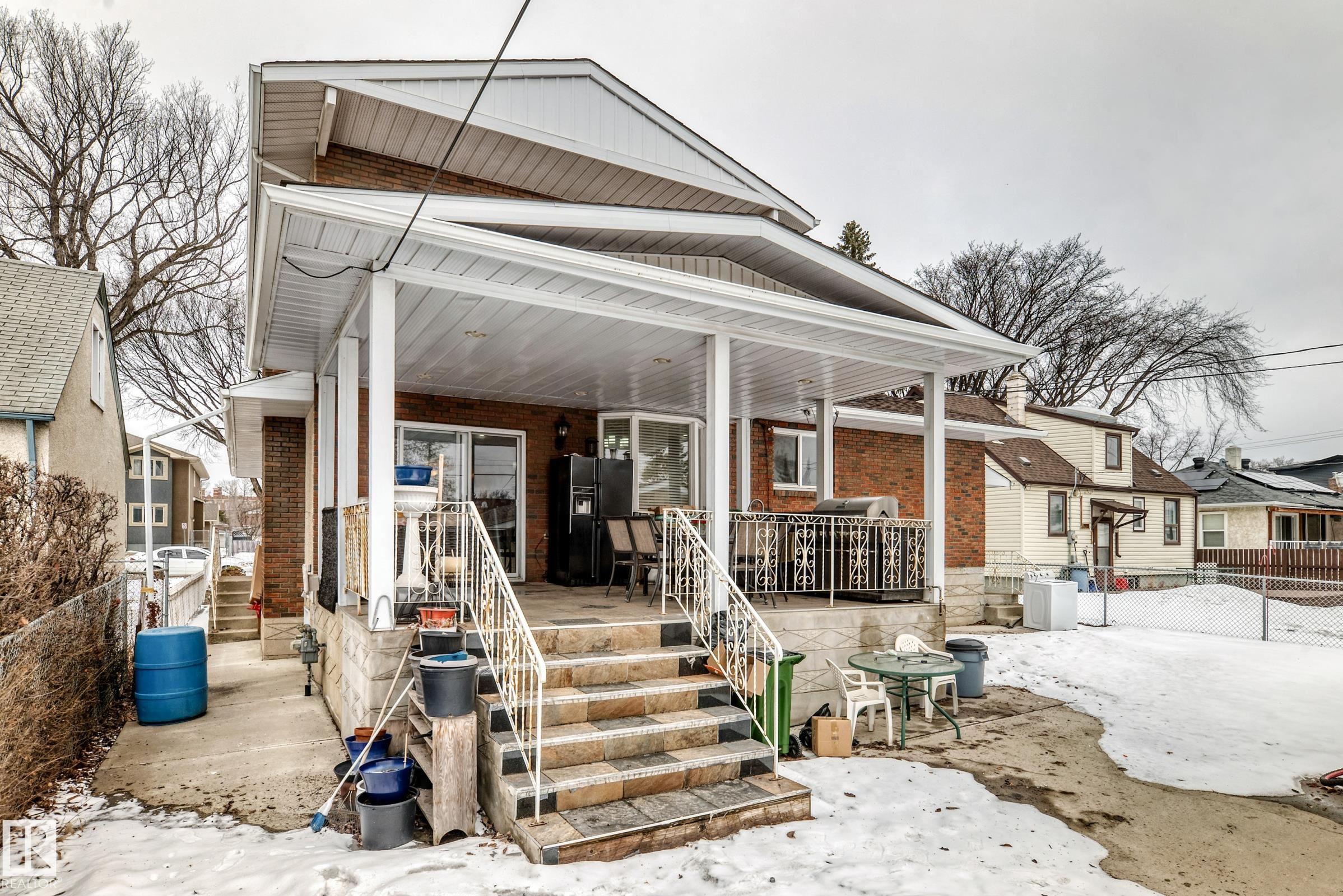 https://zimg.paragon.ice.com/ParagonImages/Property/PM/RAE/225399764/63/0/0/76c5ad5e5272d00d0fe78ba2cb86f269/1/41e37209b85246c9a9376ea35a6c2706/225399764-ECAA6A17-2B12-4C0D-ABE9-D84DA2C8C825.JPG