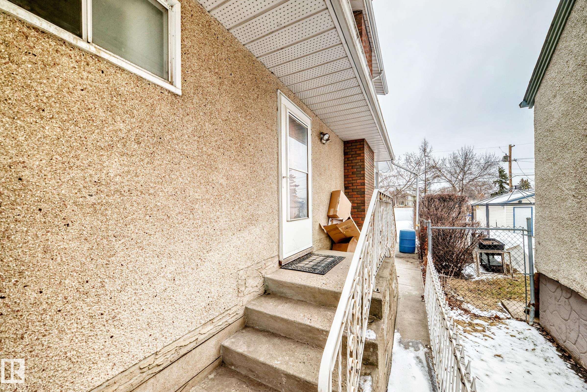 https://zimg.paragon.ice.com/ParagonImages/Property/PM/RAE/225399764/66/0/0/1e2d96b18dcd84b2779be75eb08c4c9f/1/41e37209b85246c9a9376ea35a6c2706/225399764-044DBD5E-9BC4-4F8C-9F91-55BCAD4BF364.JPG