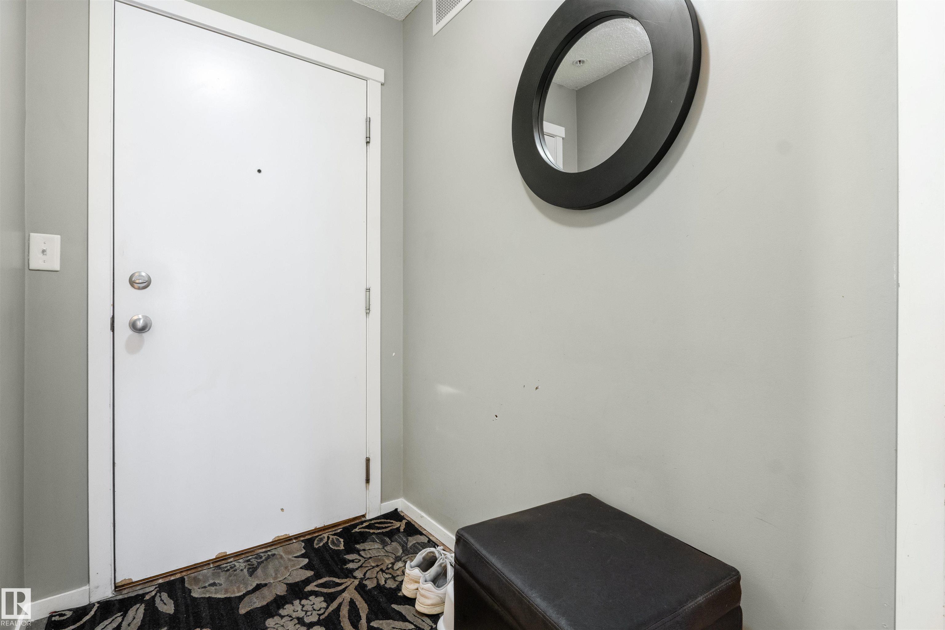 https://zimg.paragon.ice.com/ParagonImages/Property/PM/RAE/225399766/6/0/0/427b9fb0a9ffe16dfd69938e80e023ac/1/9ded39cecdd04cedbd8d35ffb84cd518/225399766-440aeac9-ba6a-4b92-b815-77c4f95e17c2.JPG
