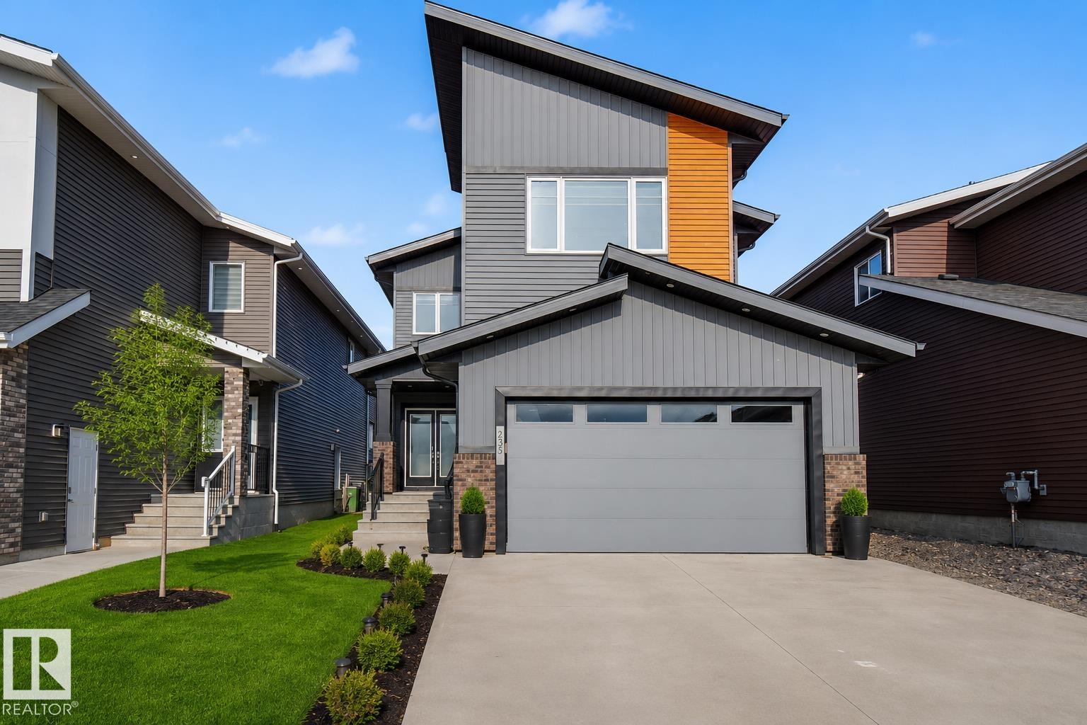 635 42 Street SW, Charlesworth, Edmonton