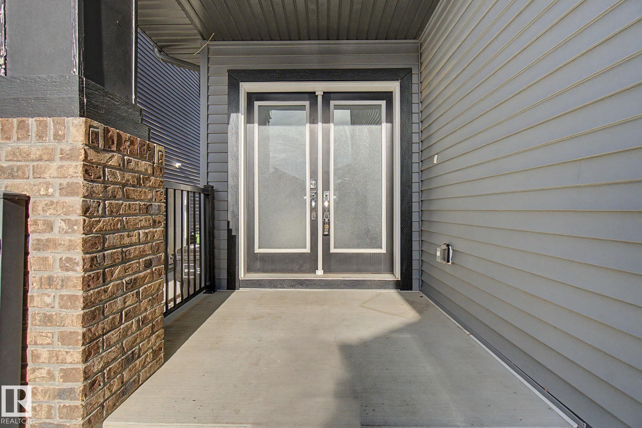 635 42 Street SW, Charlesworth, Edmonton