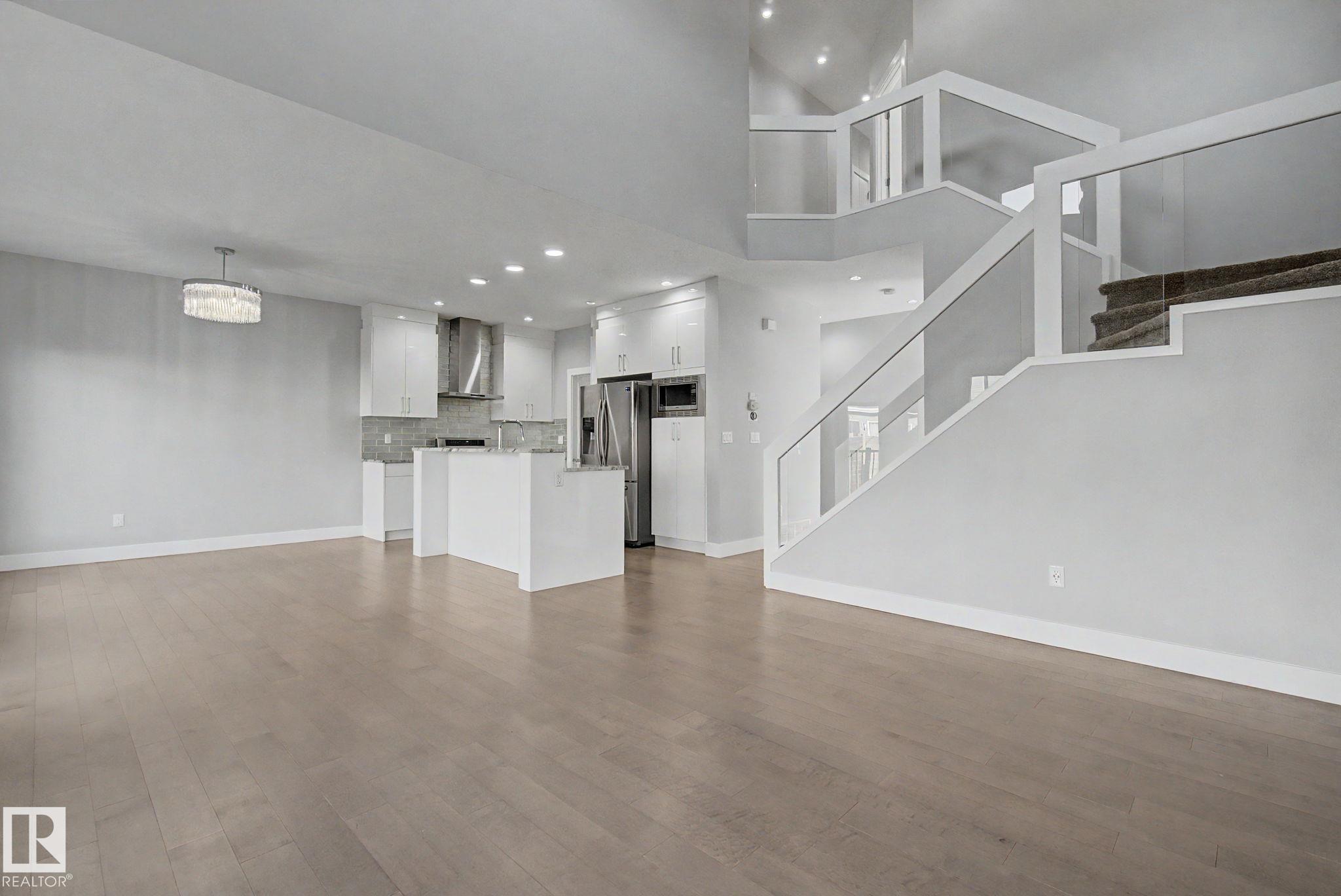 Photo 9 at 635 42 Street SW, Charlesworth, Edmonton