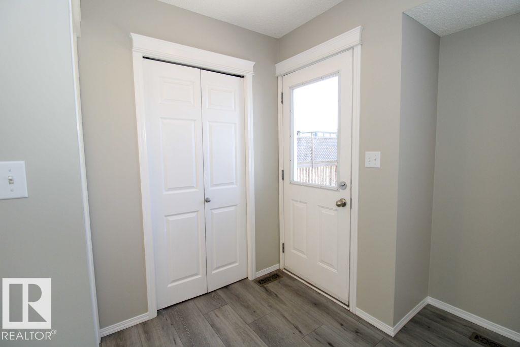Photo 11 at 744 88 Street SW, Ellerslie, Edmonton