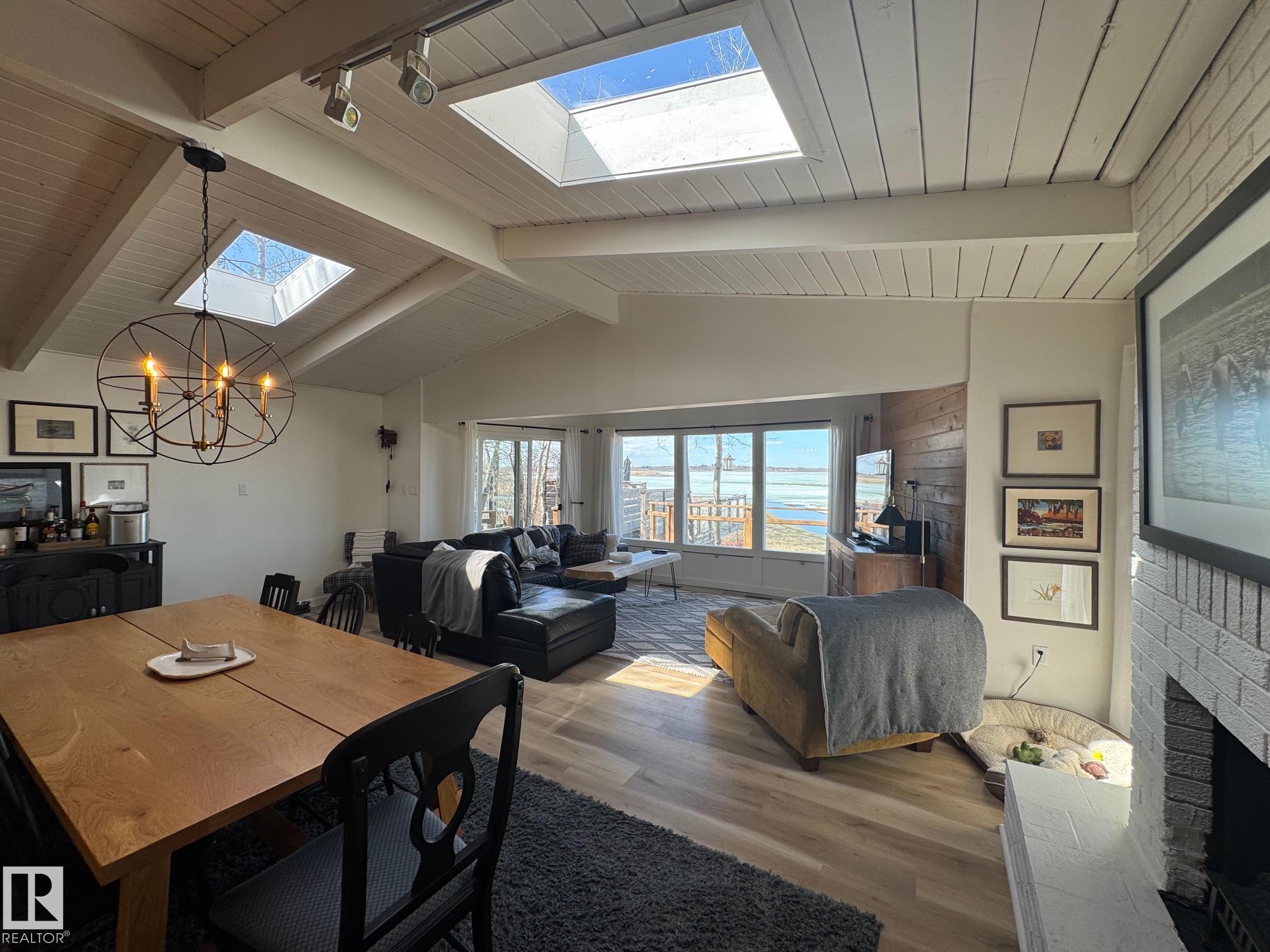 197 - 51268 Range Road 204, Hastings Lake, Rural Strathcona County