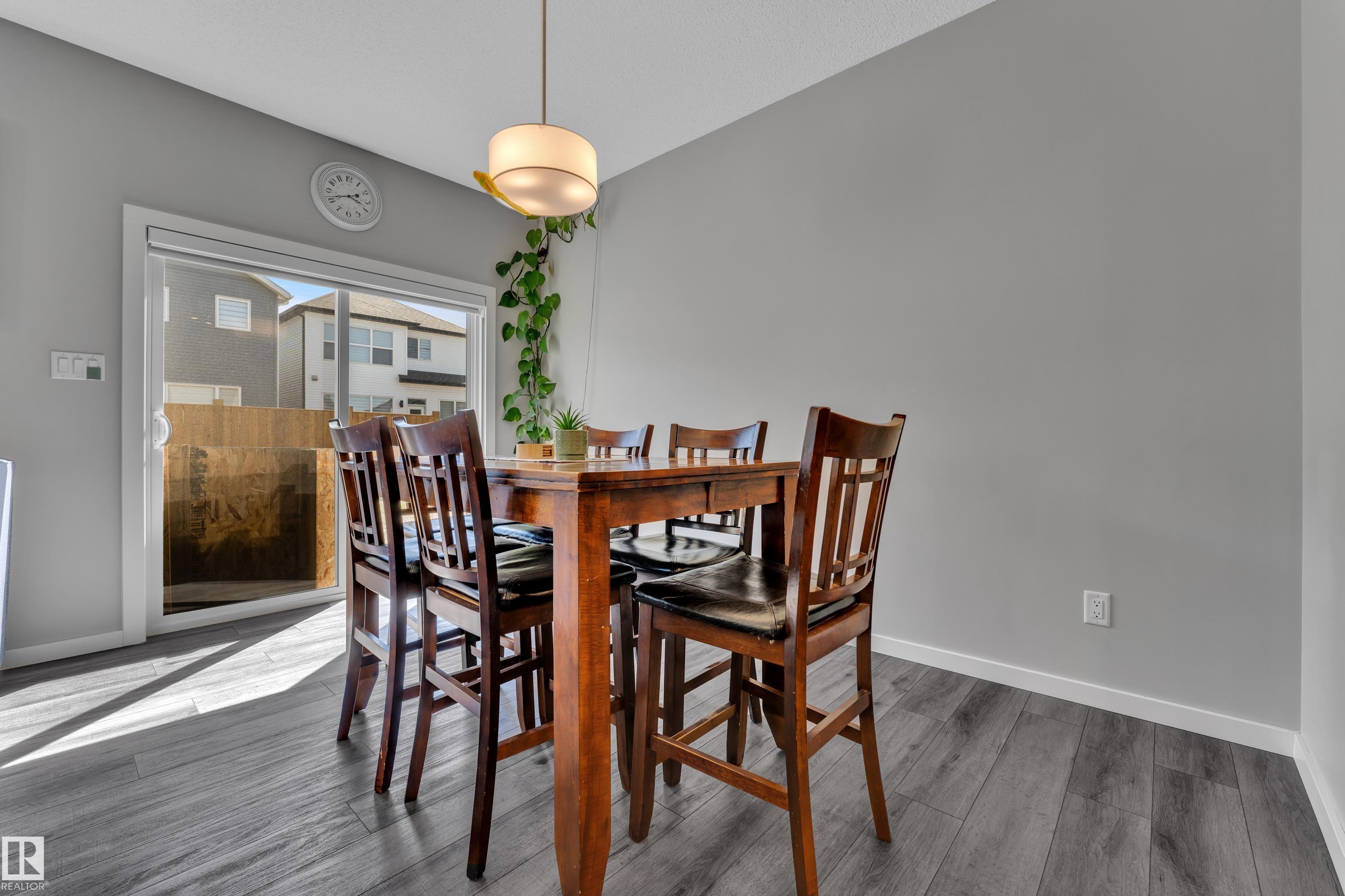 Photo 12 at 319 36 Avenue NW, Maple Crest, Edmonton