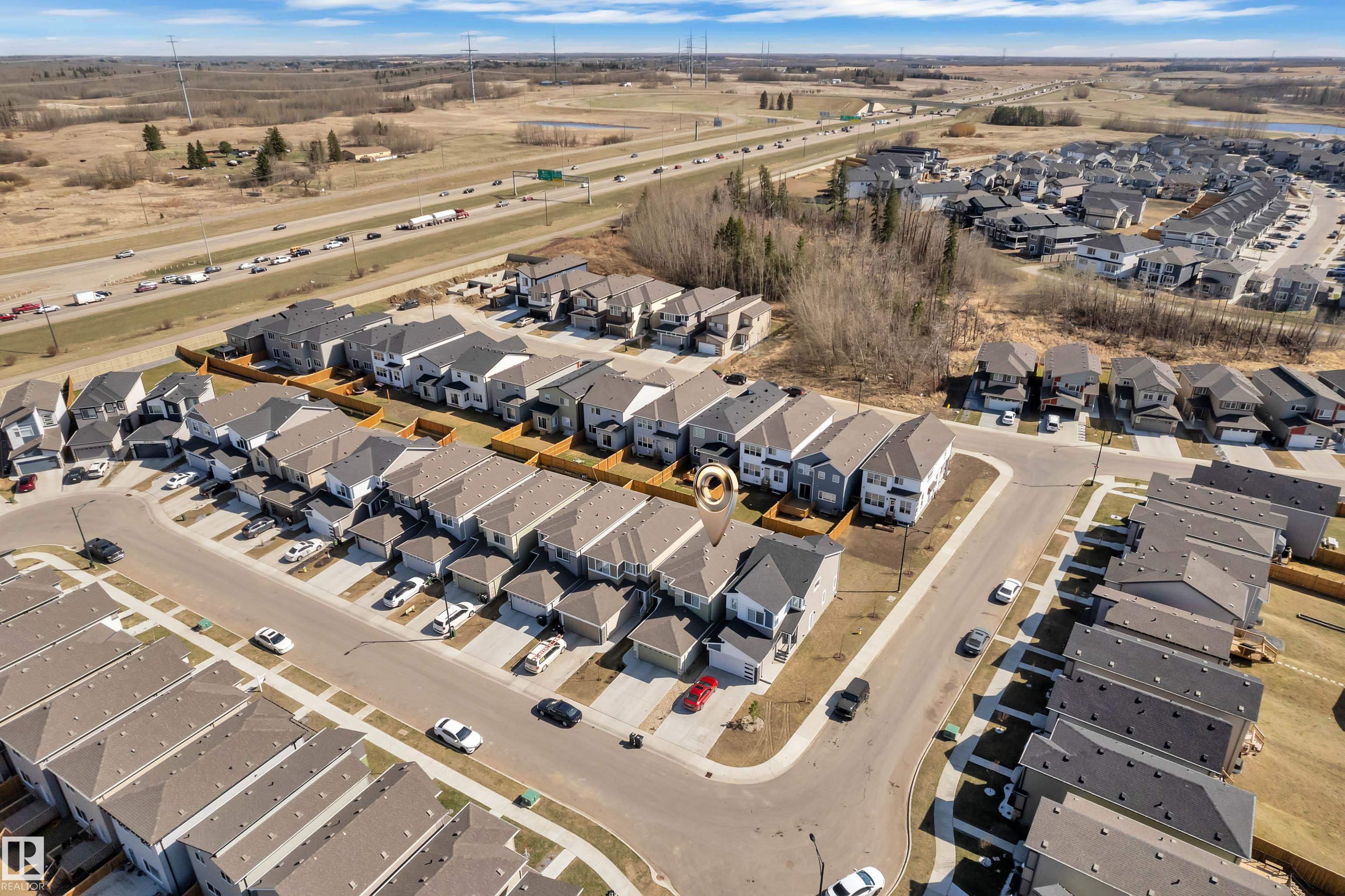 319 36 Avenue NW, Maple Crest, Edmonton