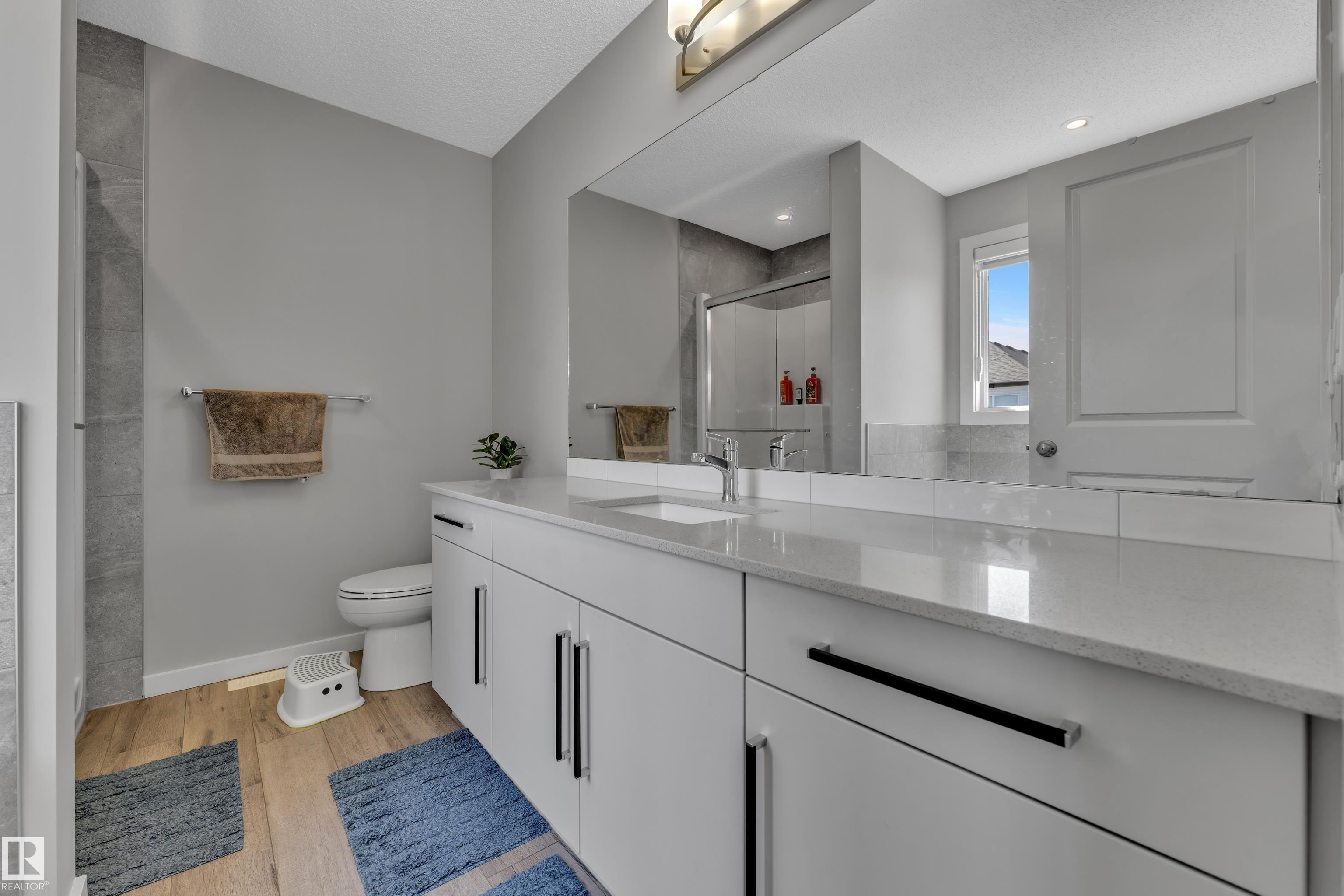 Photo 23 at 319 36 Avenue NW, Maple Crest, Edmonton