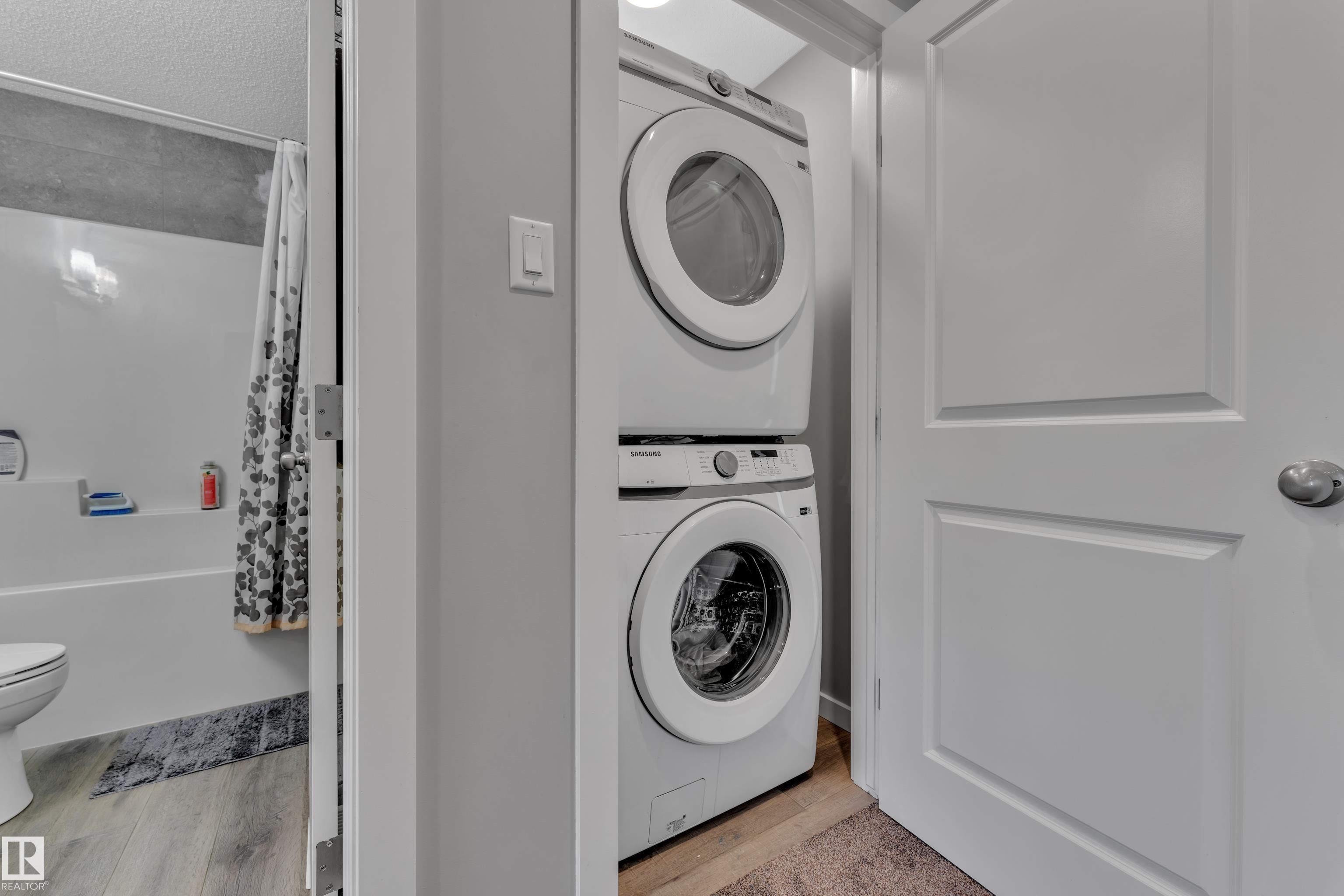 Photo 30 at 319 36 Avenue NW, Maple Crest, Edmonton