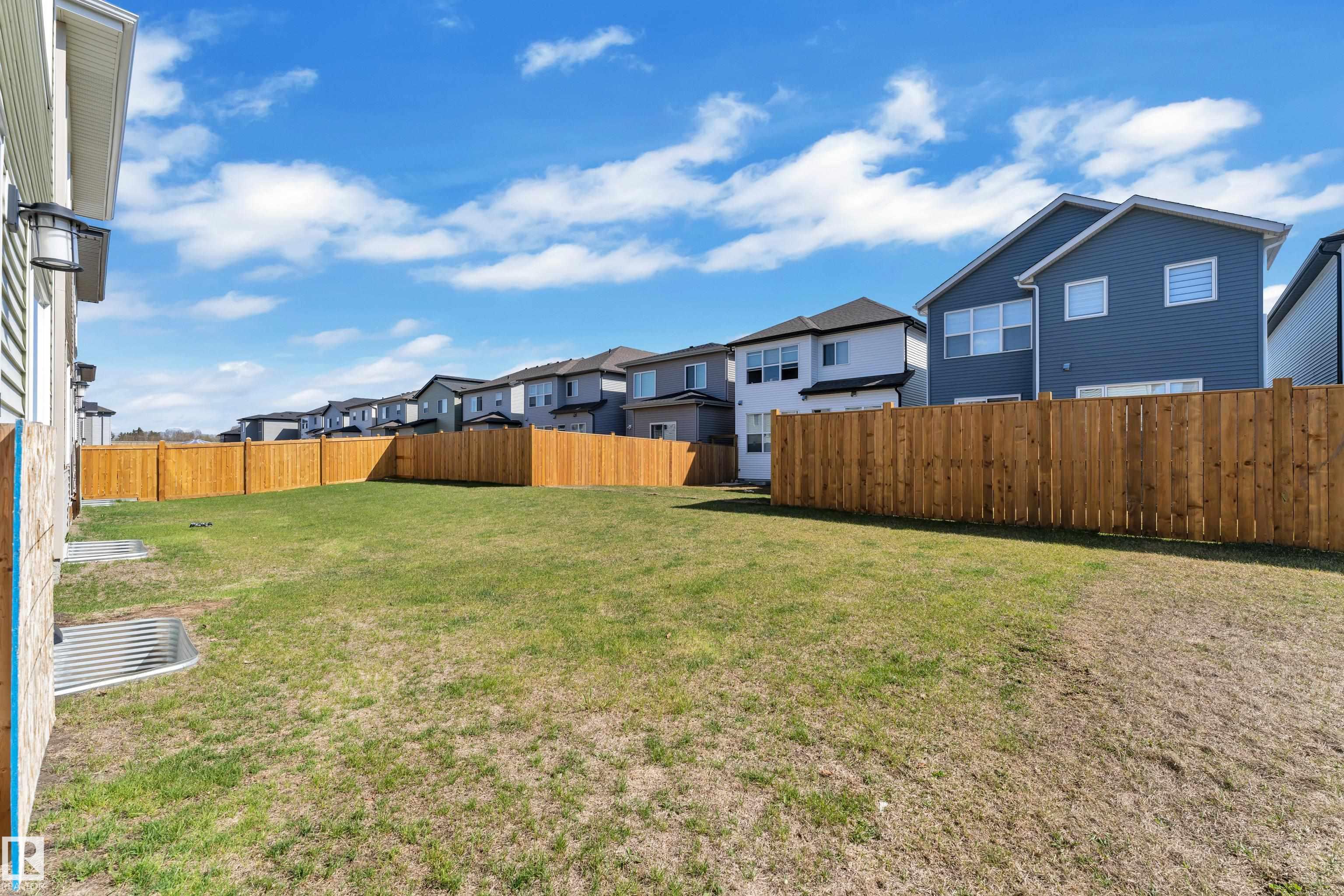 Photo 35 at 319 36 Avenue NW, Maple Crest, Edmonton
