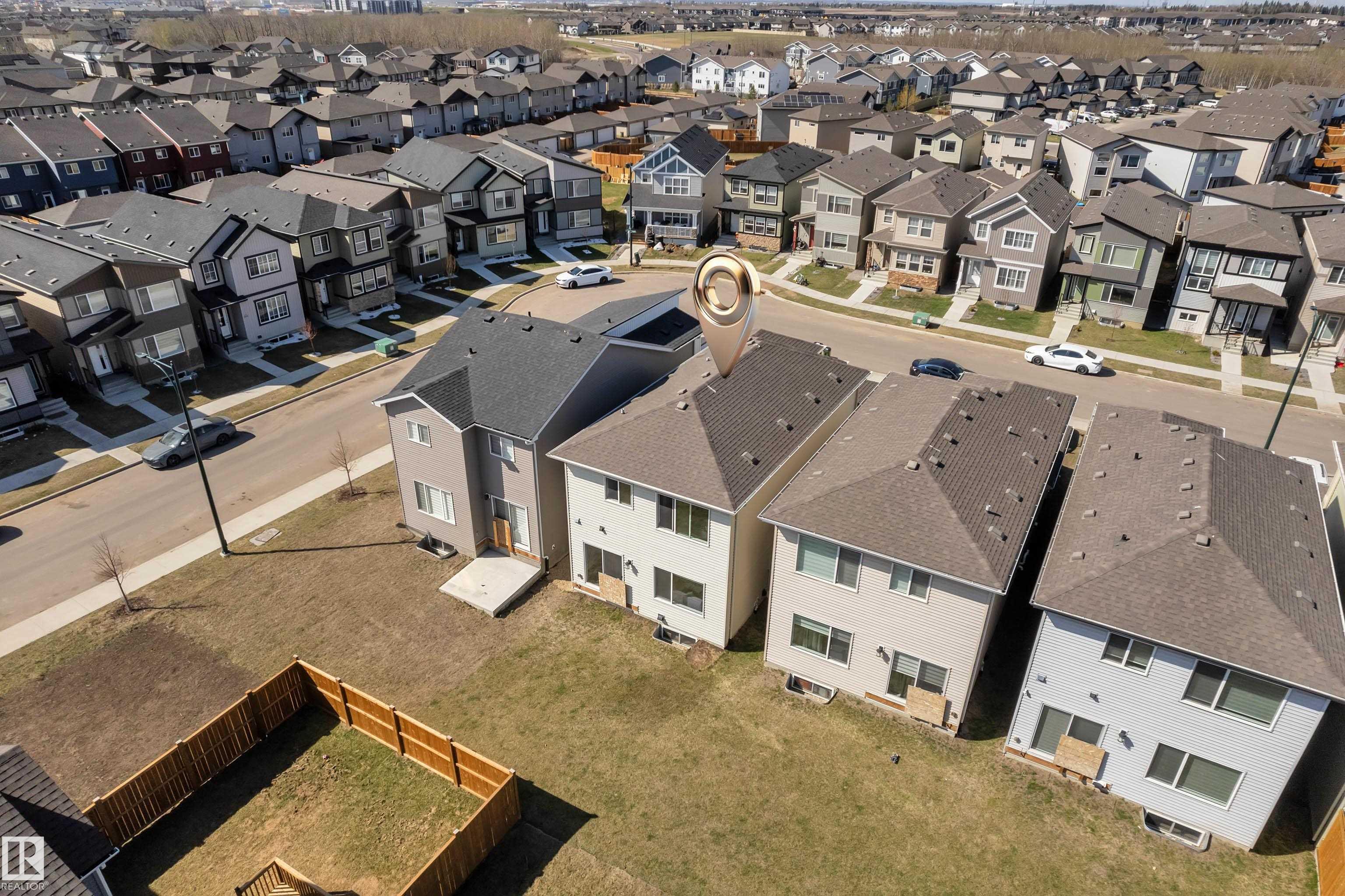 Photo 38 at 319 36 Avenue NW, Maple Crest, Edmonton