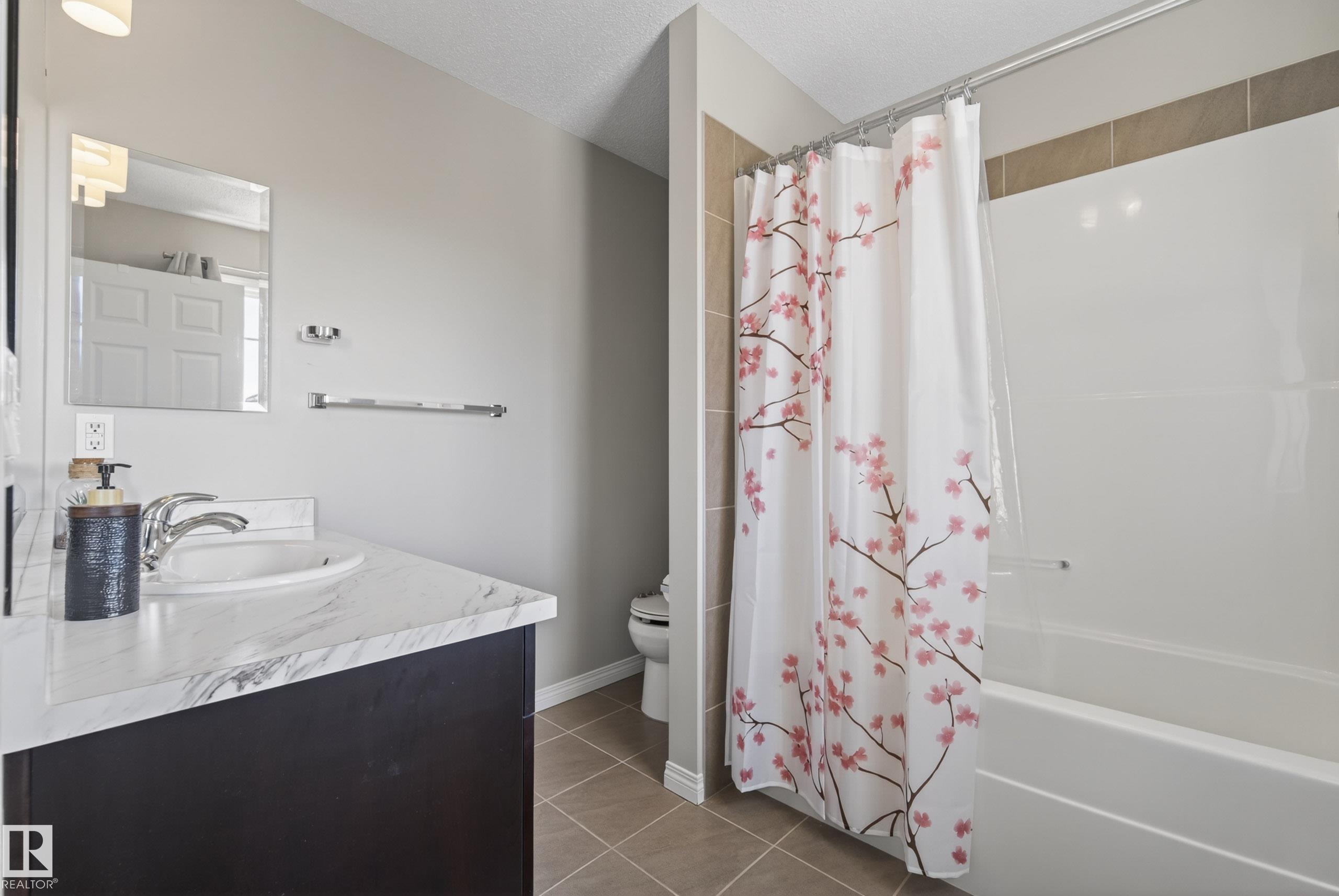 Photo 27 at 757 Eagleson Crescent NW, Edgemont, Edmonton